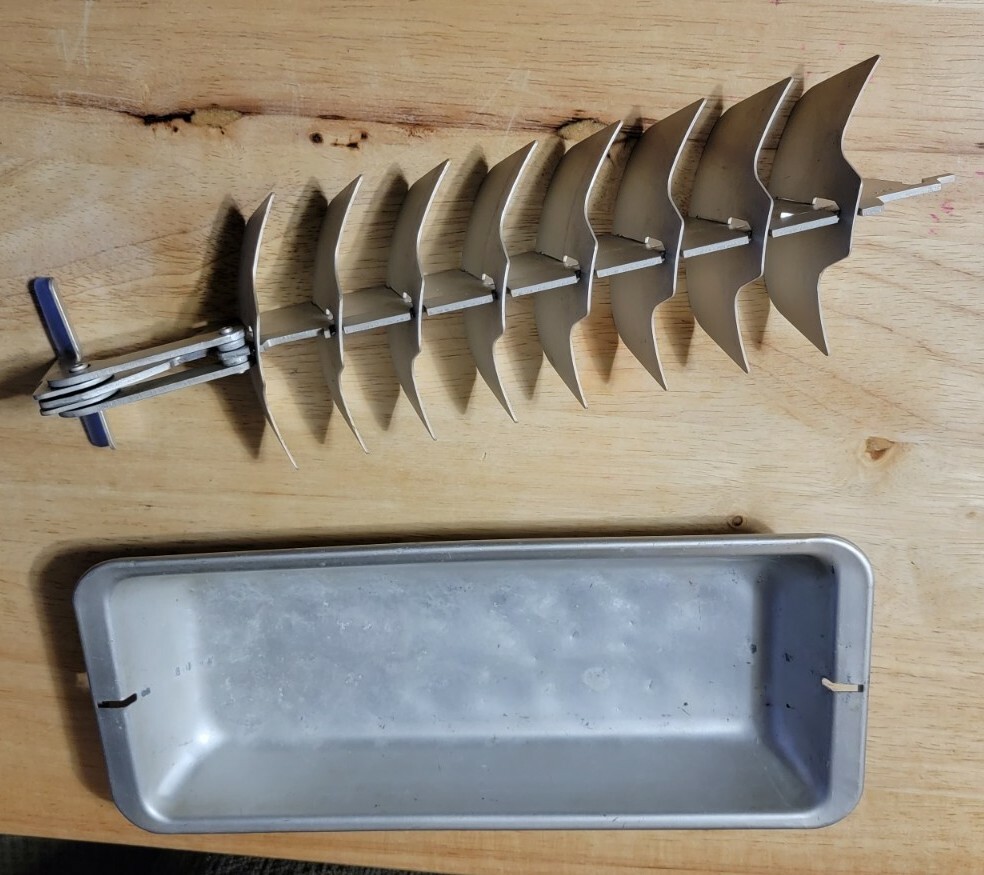 Vintage Aluminum Metal Ice Cube Tray T-Pull Handle