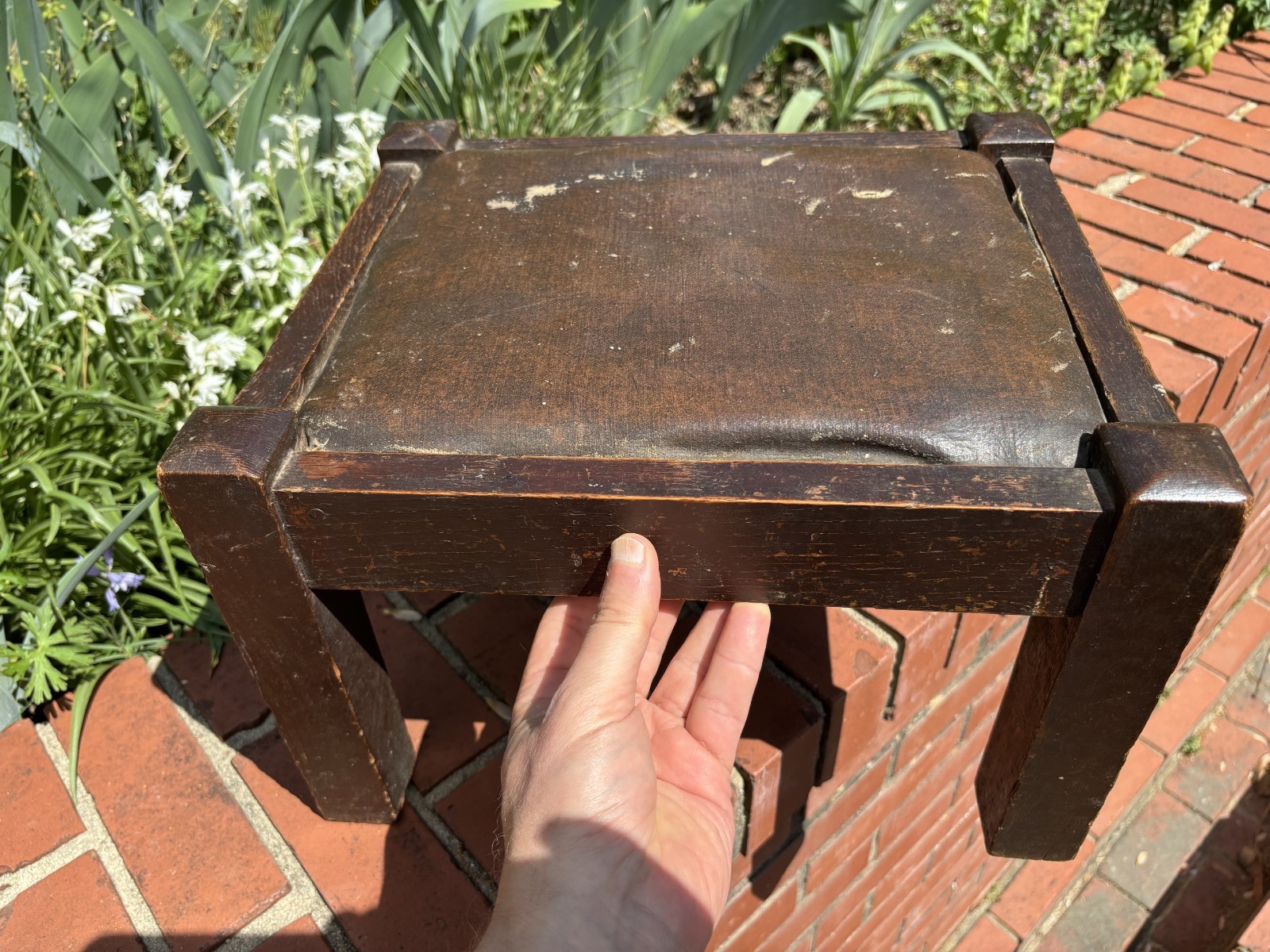 ANTIQUE OAK FOOTSTOOL OTTOMAN SMALL CRAFTSMAN MISSION 14.75x10x13 ARTS CRAFTS