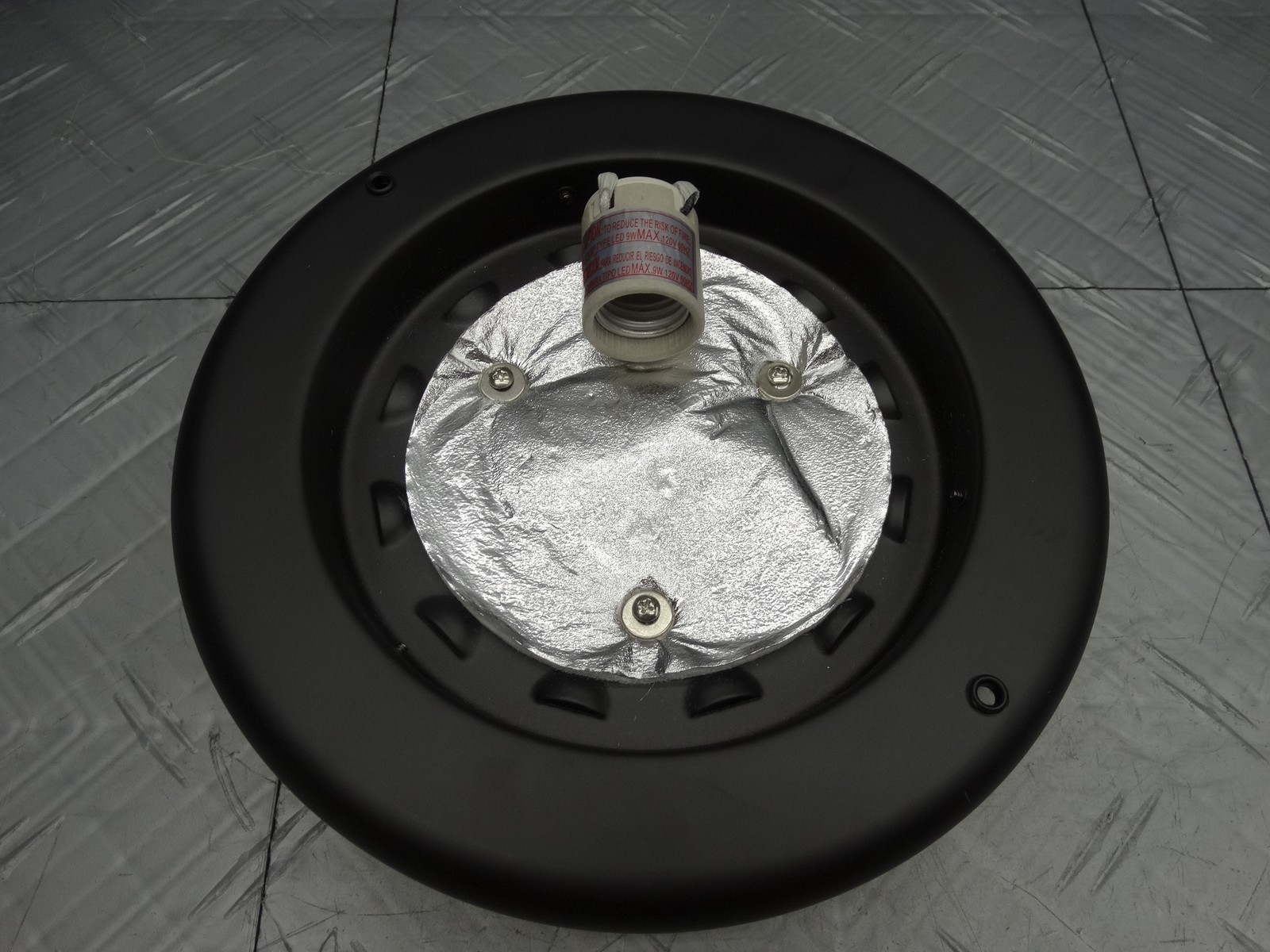 Light Assembly for Hampton Bay Hugger 52in Black 1004751910