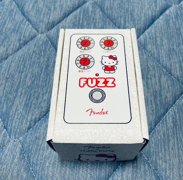 Fender x Hello Kitty Fuzz White Guitar Effect Pedal Compact Effector Limited New