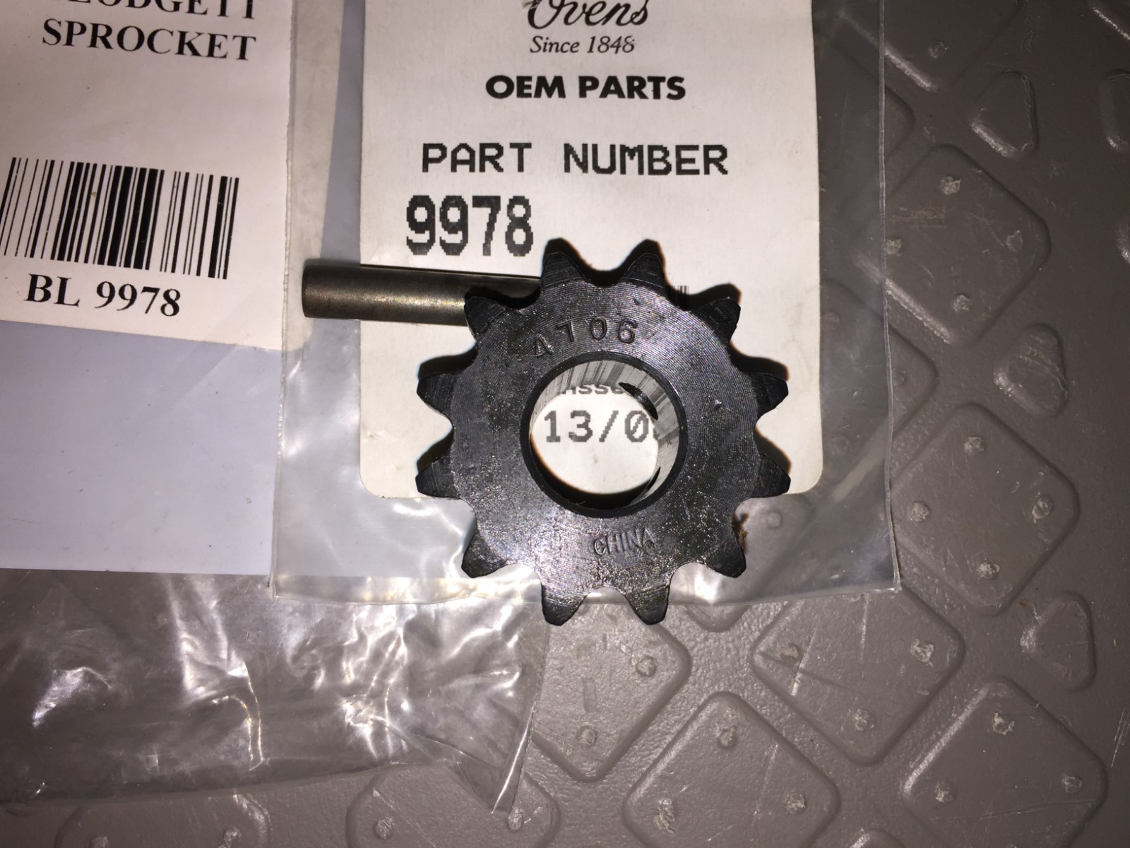 Blodgett Oven BL9978 Sprocket & Pin 12 Tooth
