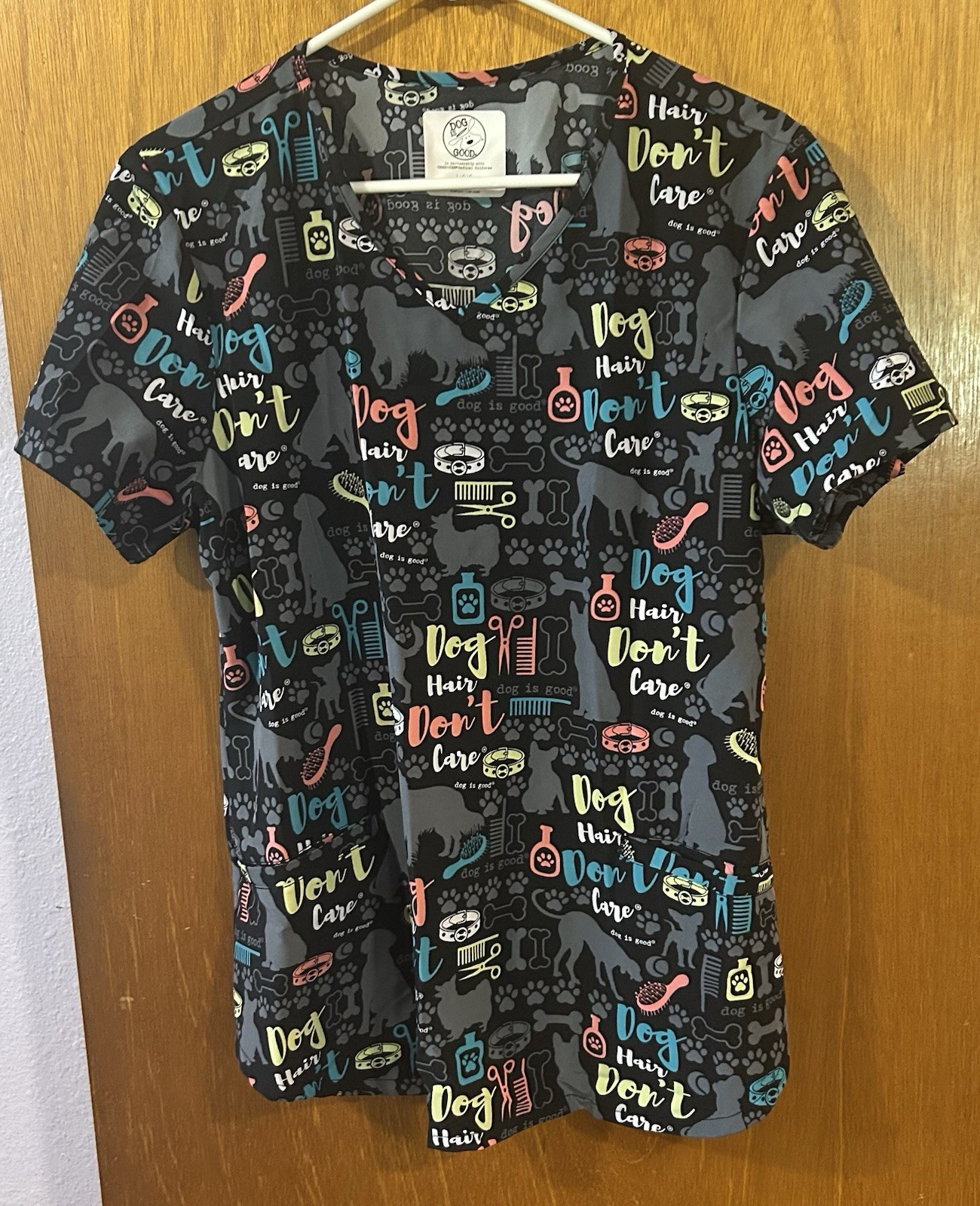 Dog Good Brand Woman’s Scrub Top Size L