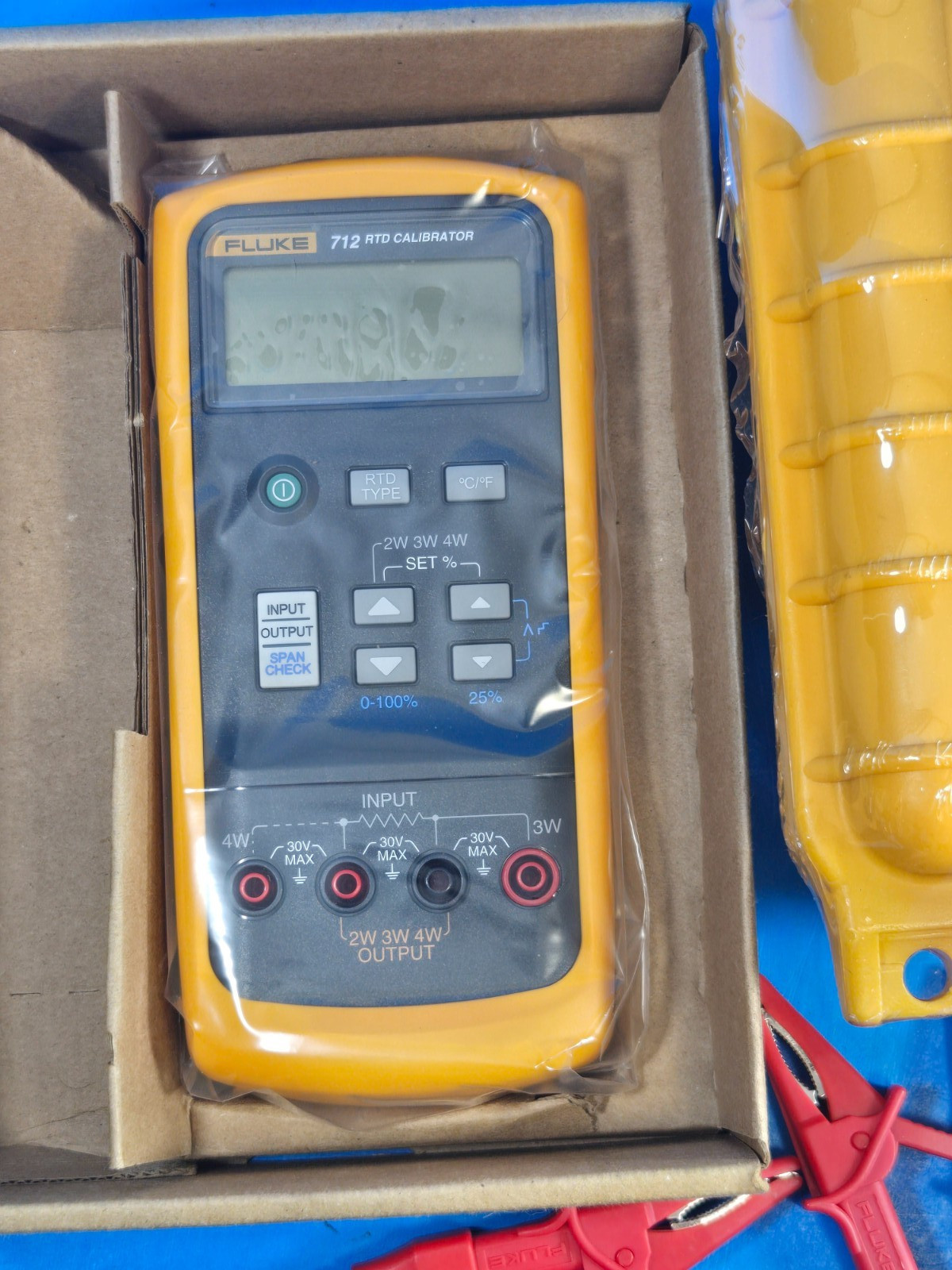 Fluke 712 RTD Calibrator Pristine!