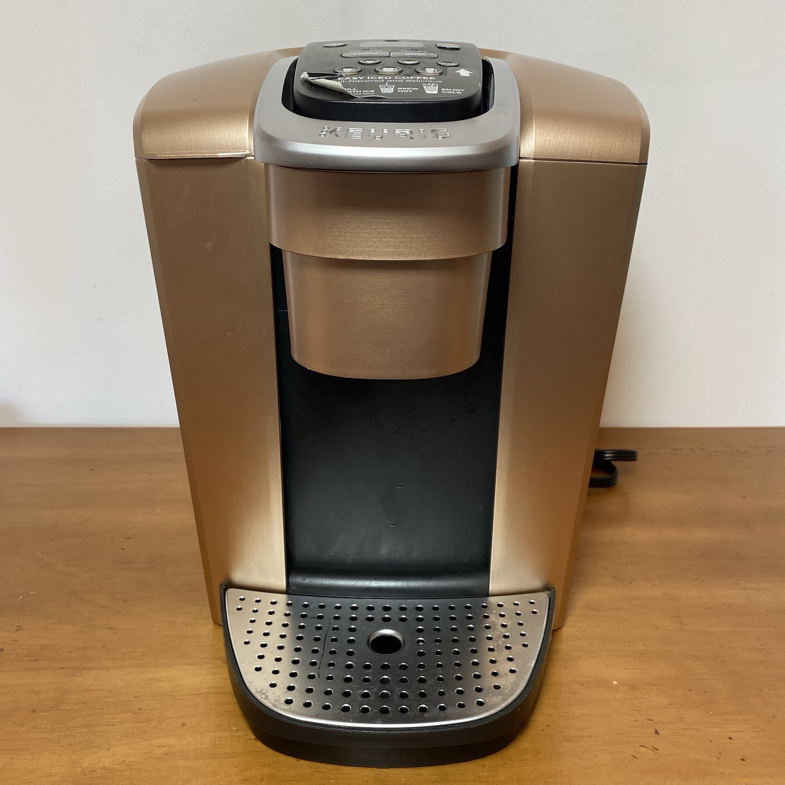 Keurig Coffee Maker Iced Hot Programmable Large 5000331196 5 Cup Brushed Gold