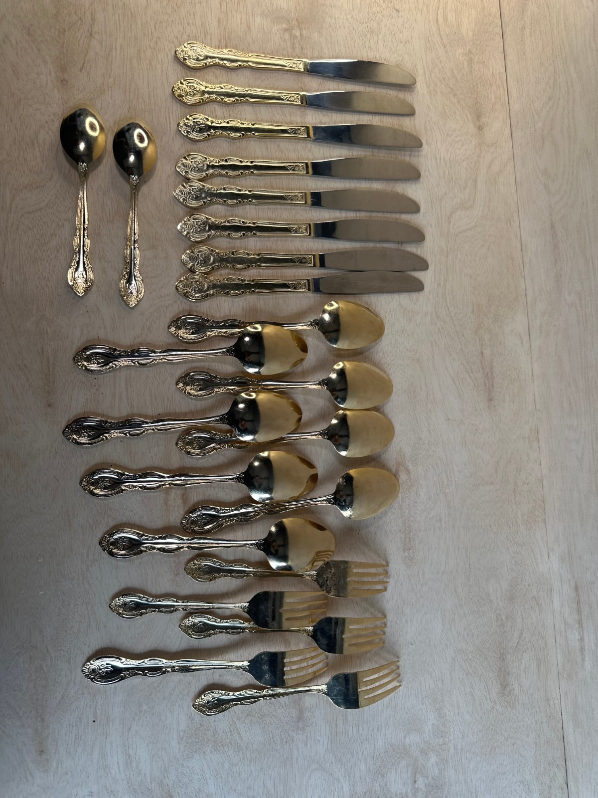🔥 International Stainless Flatware Set Chantilly Pattern Rococo VTG 23 Pc Set