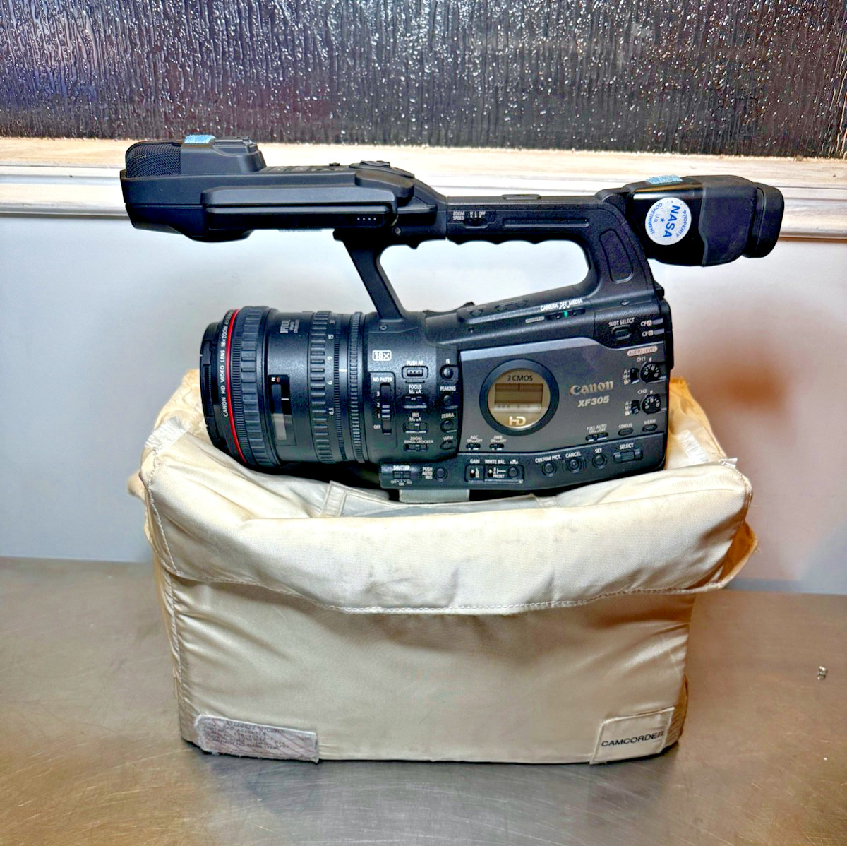 NASA ISS Flight Canon XF305 HD w/Boeing Soft Stowage Bag, Tested, Works Great