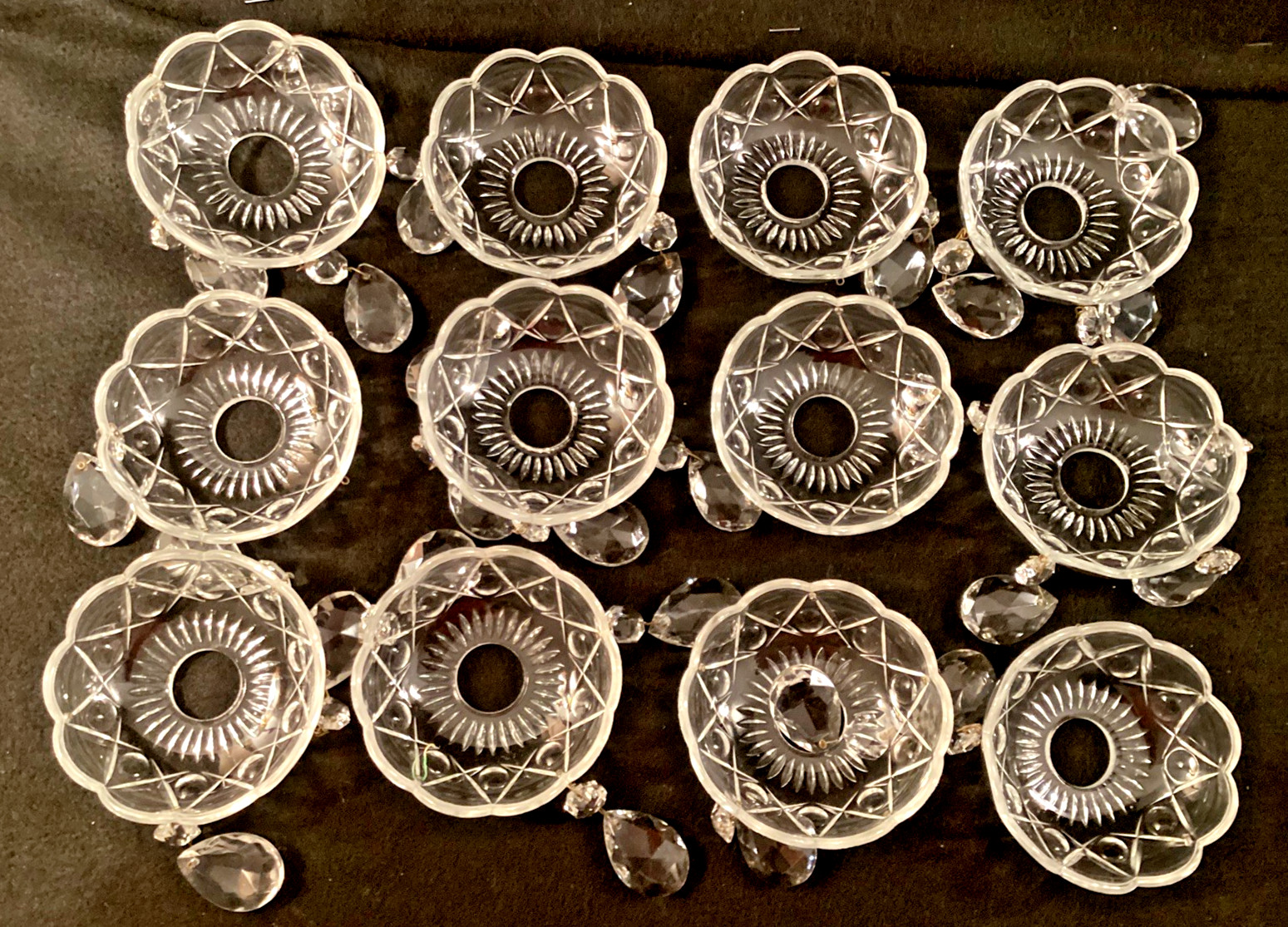 A set of 12 antique Czech crystal bowls with crystal pendants (spare parts).
