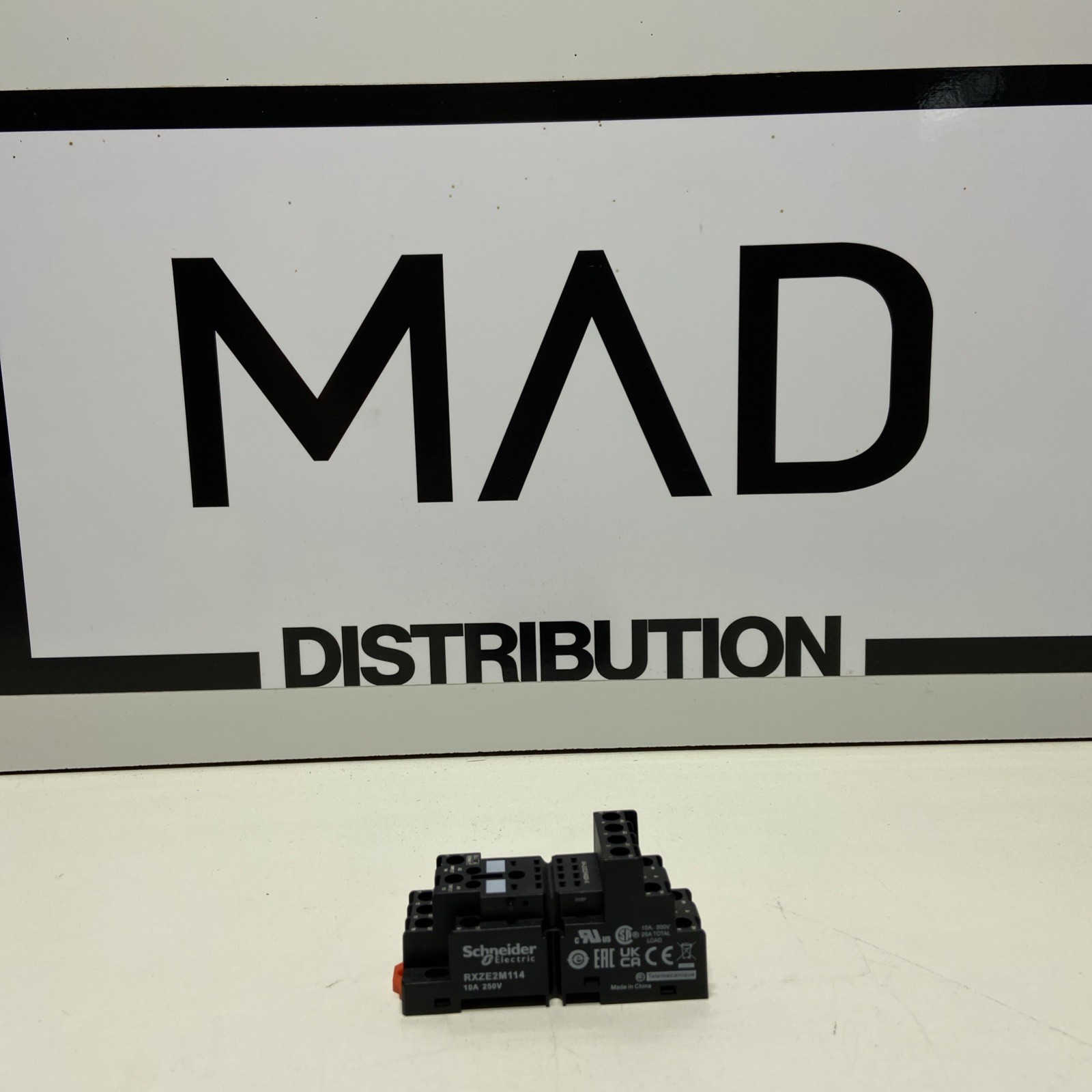 SCHNEIDER ELECTRIC LOT OF *5*  RXZE2M114 RELAY BASES + FREE SHIPPING