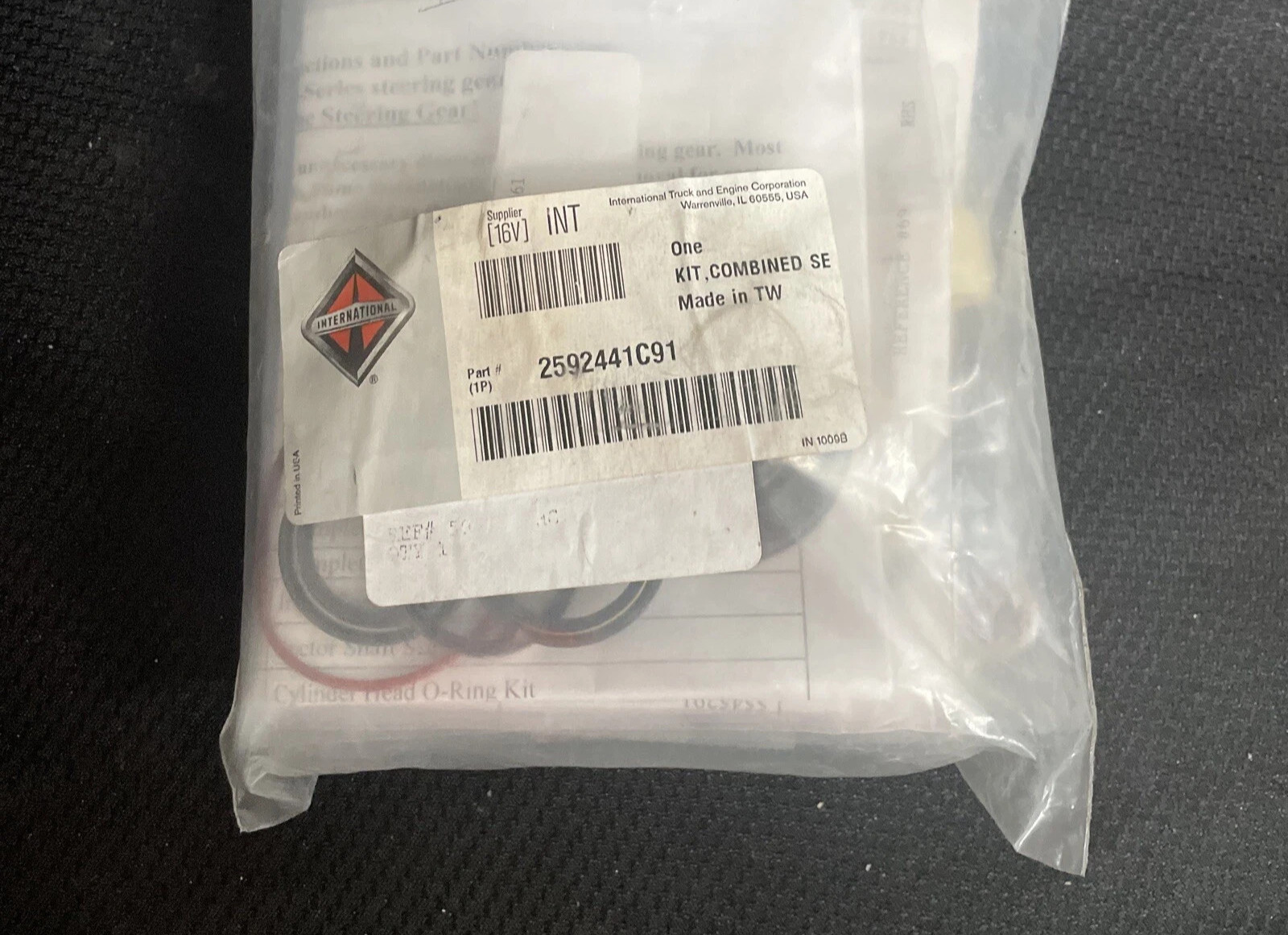 International 2592441C91 Steering Box Seal Kit (Sealed Package) (HC-10)