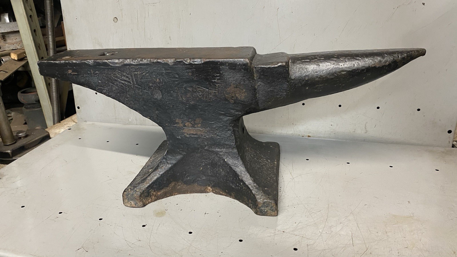 Vintage ACME Blacksmith Anvil 98 Lbs