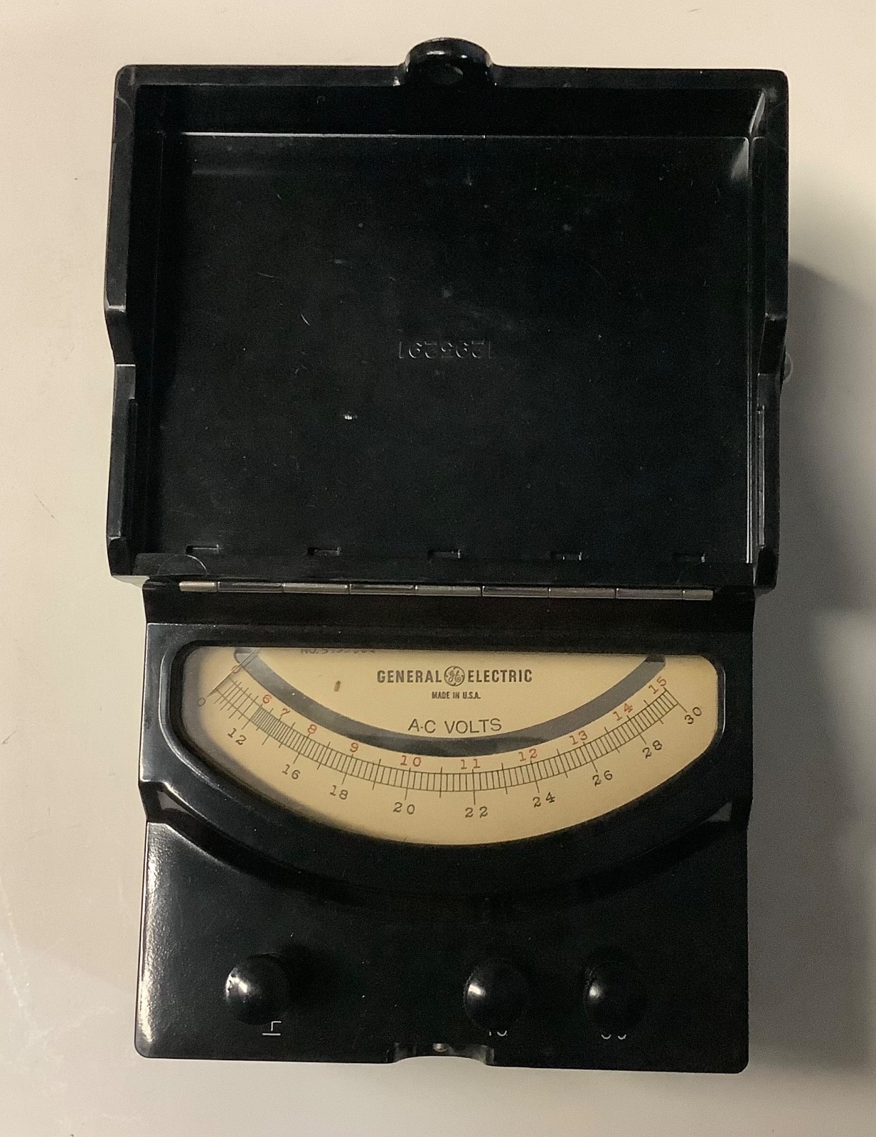 Vintage GE General Electric Portable Voltmeter Ap-9 AC Voltage 0-150 VDC #0381