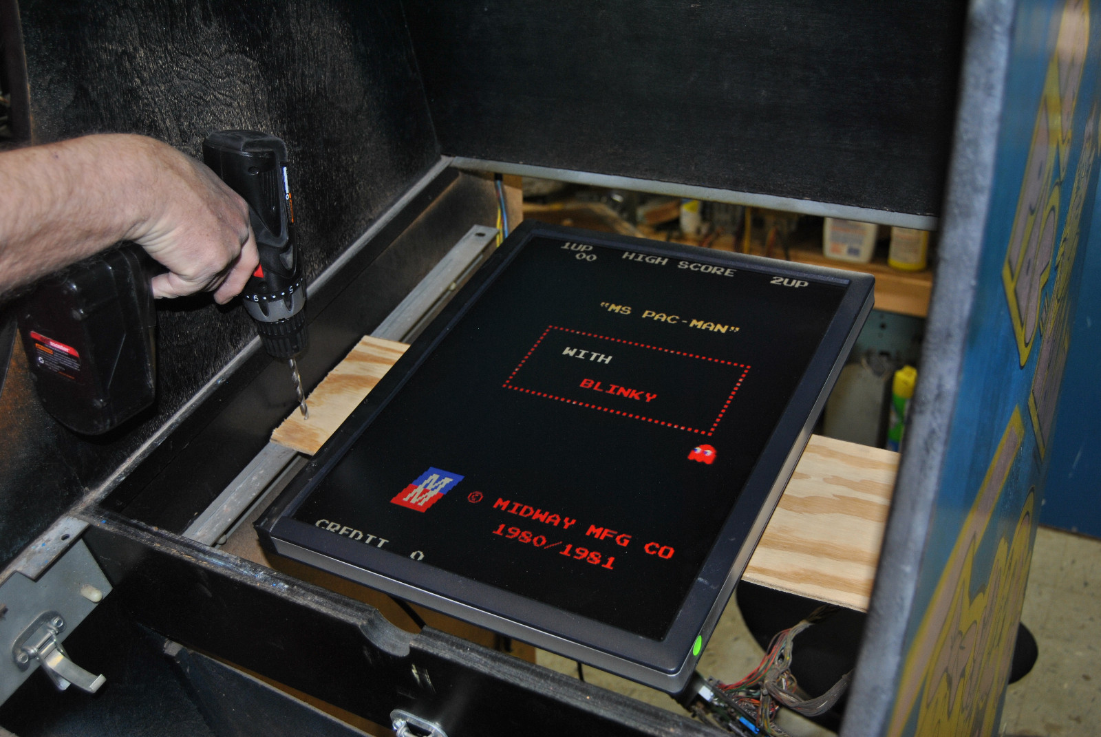 Ms Pacman conversion to LCD
