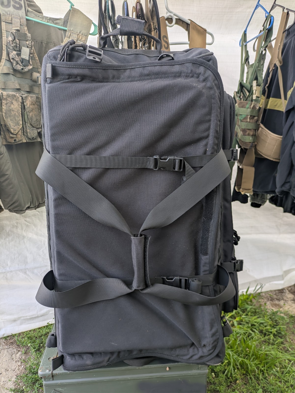 Force Protector Deployment Bag Military Black Rolling Padded Duffle Bag