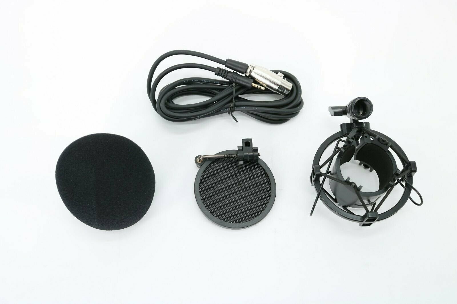 EMC910 Wide Dynamic Range Large Diaphragm Condenser Studio Microphone Red