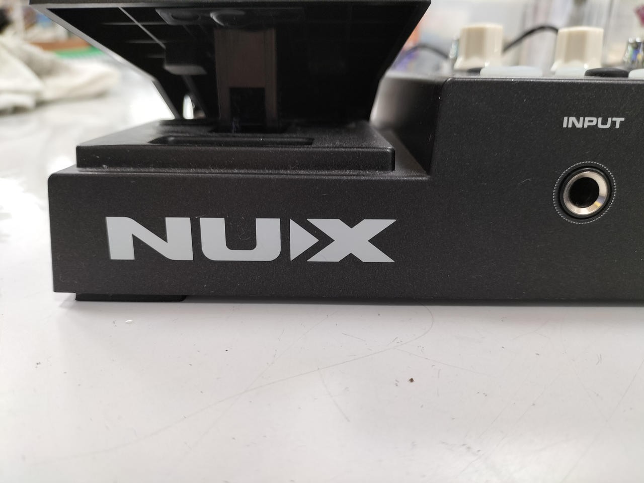 NUX MG-300 multi-effector modeling guitar processor w/ Box Testsed Japan