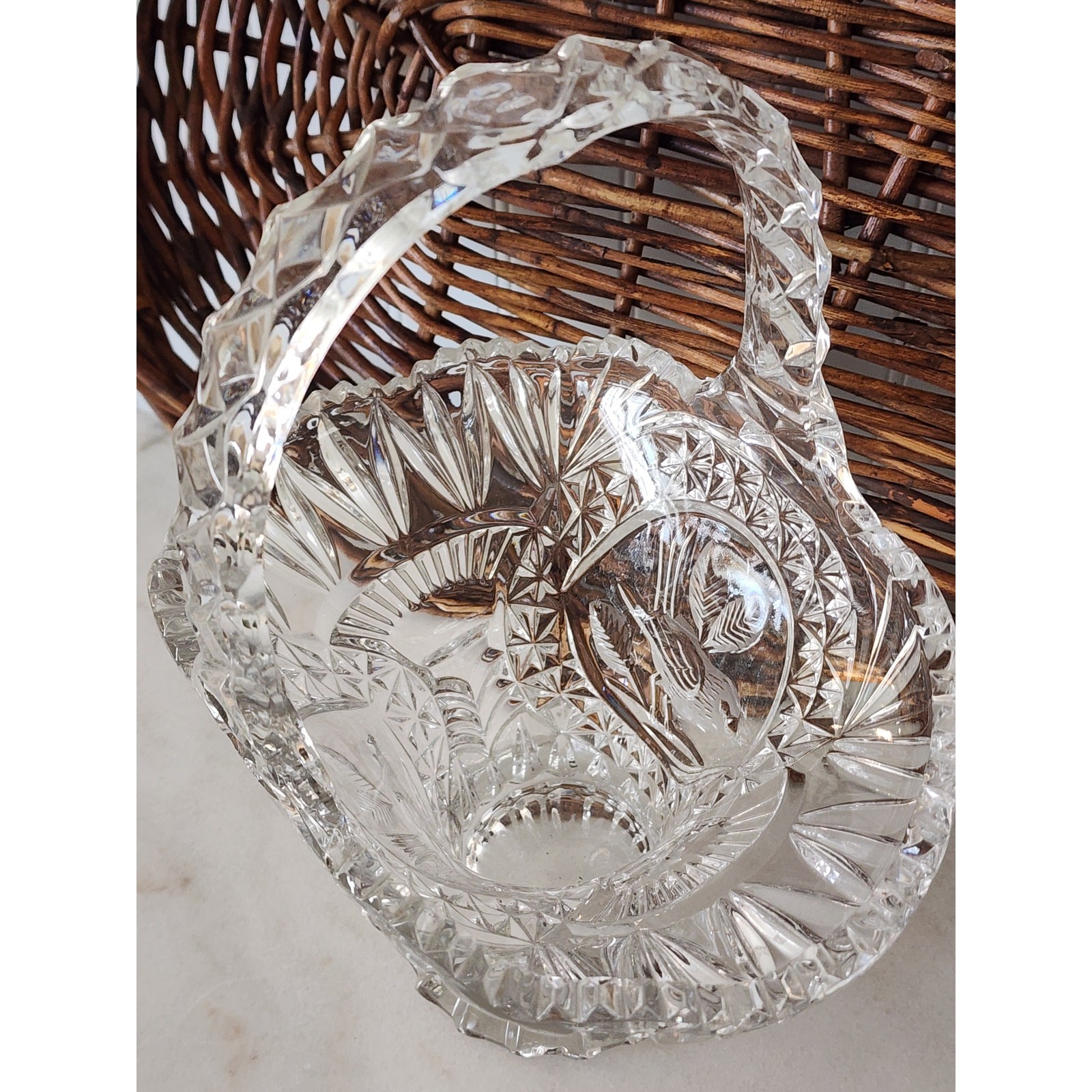 Hofbauer Byrdes German Crystal Spring Easter Basket
