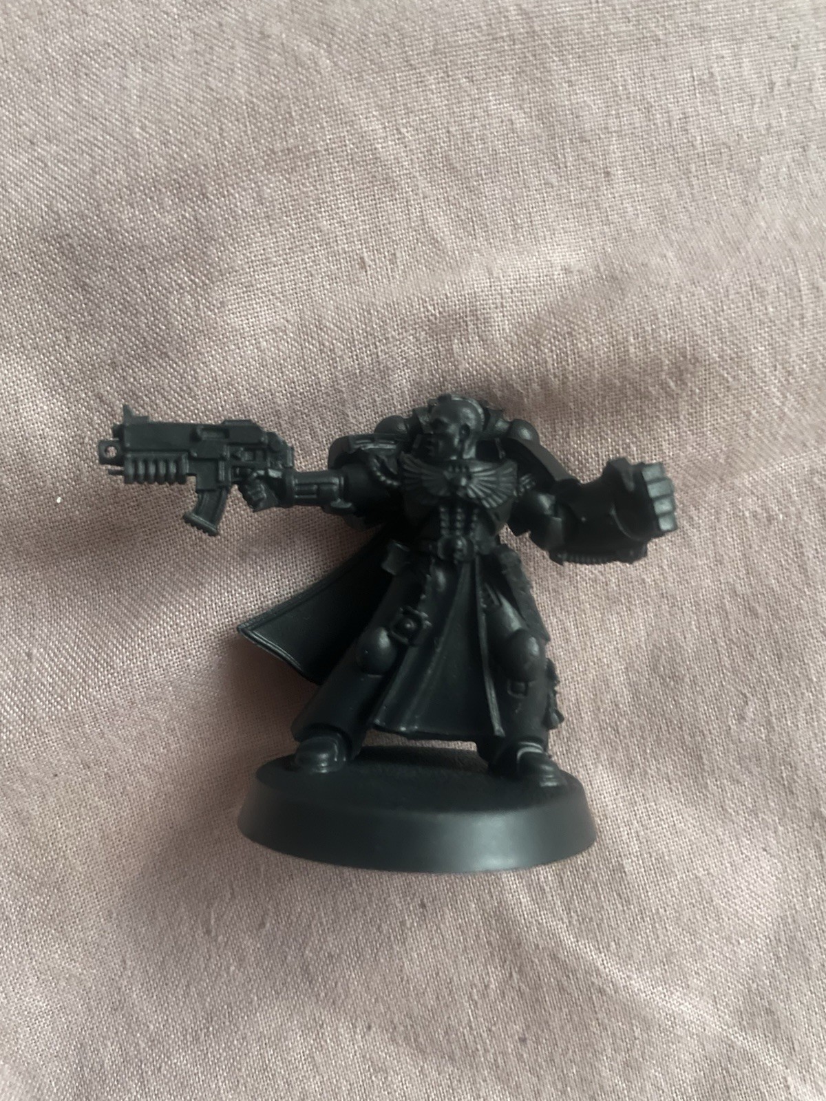 Ultramarines Space Marine Captain Centos Warhammer 40k Limited Edition Primed