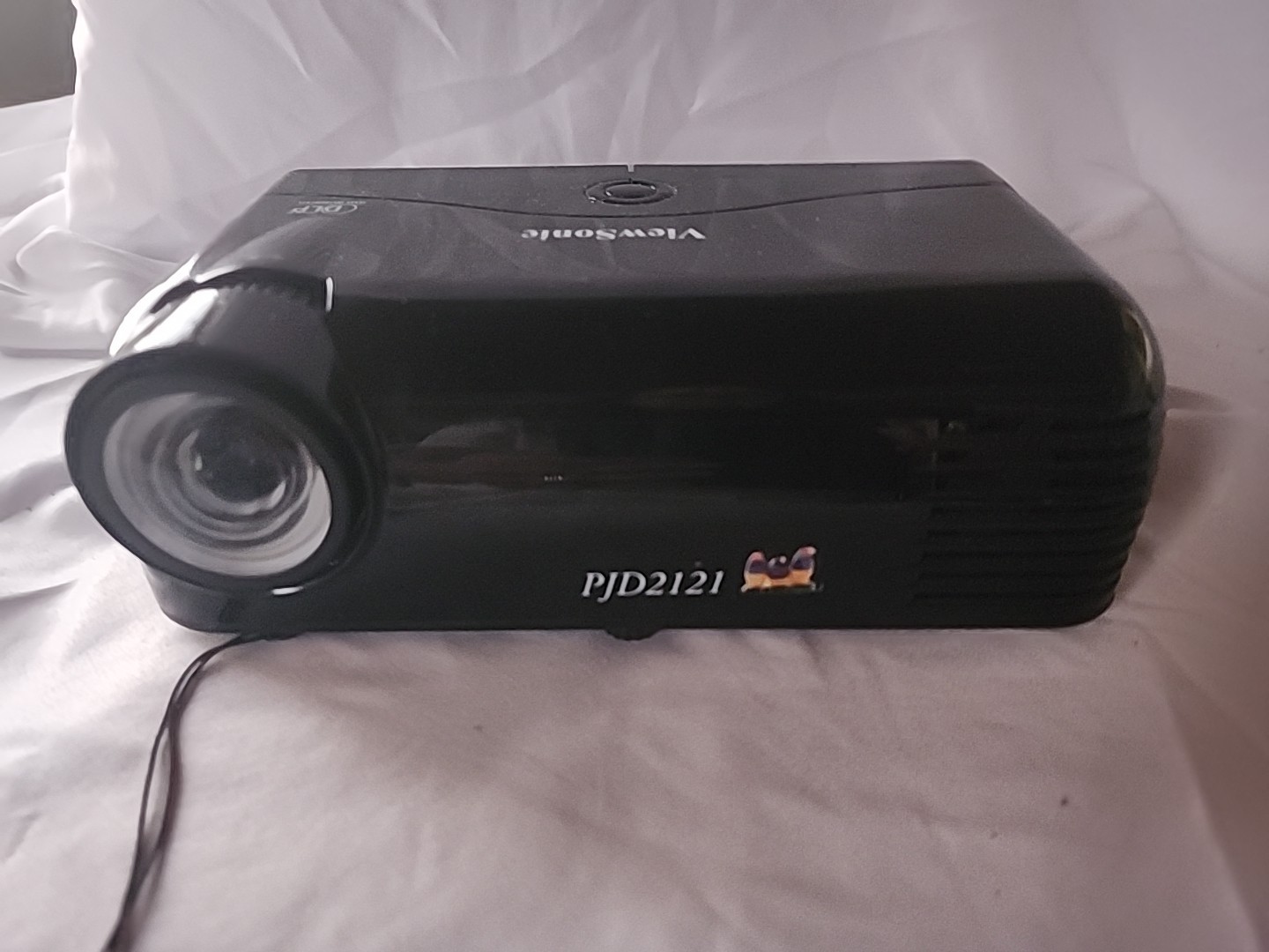 ViewSonic Projector PJD2121 DLP SVFA Multifunction Projector With Power Cord