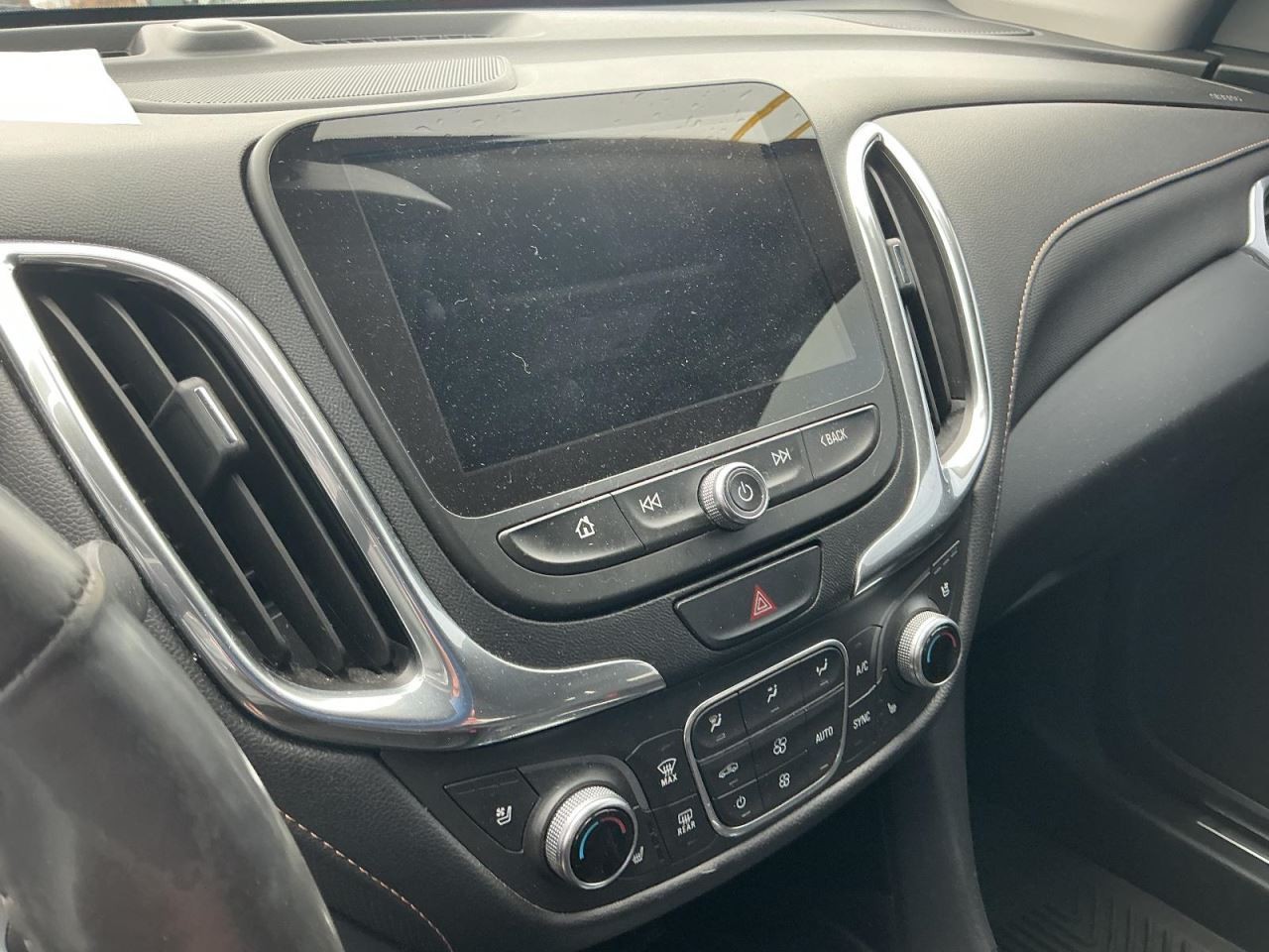 EQUINOX 2019 Glove Box 4935673