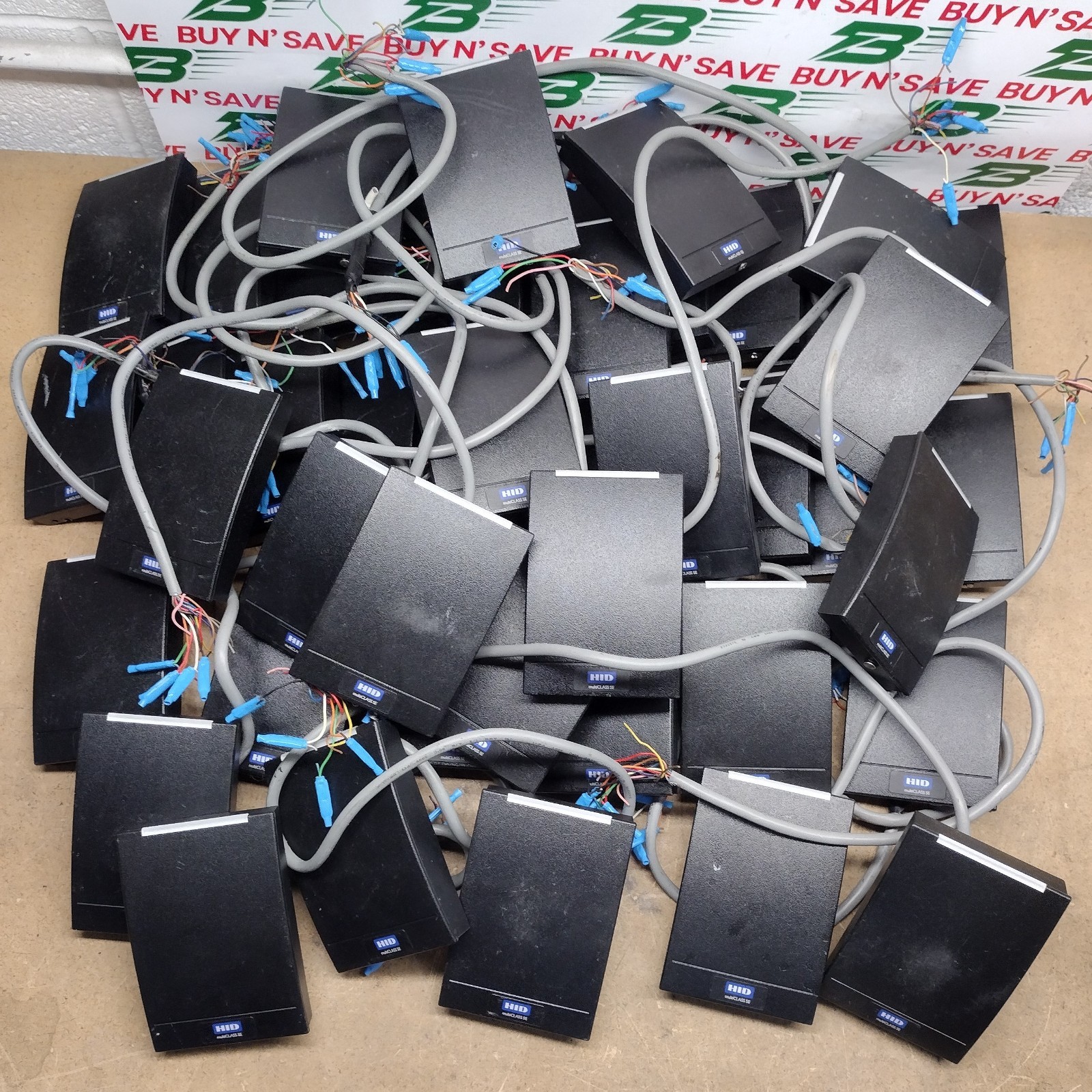 Lot of 46 - HID MultiCLASS RP40 Card Reader w/Mounting Bracket (See Cables)PARTS