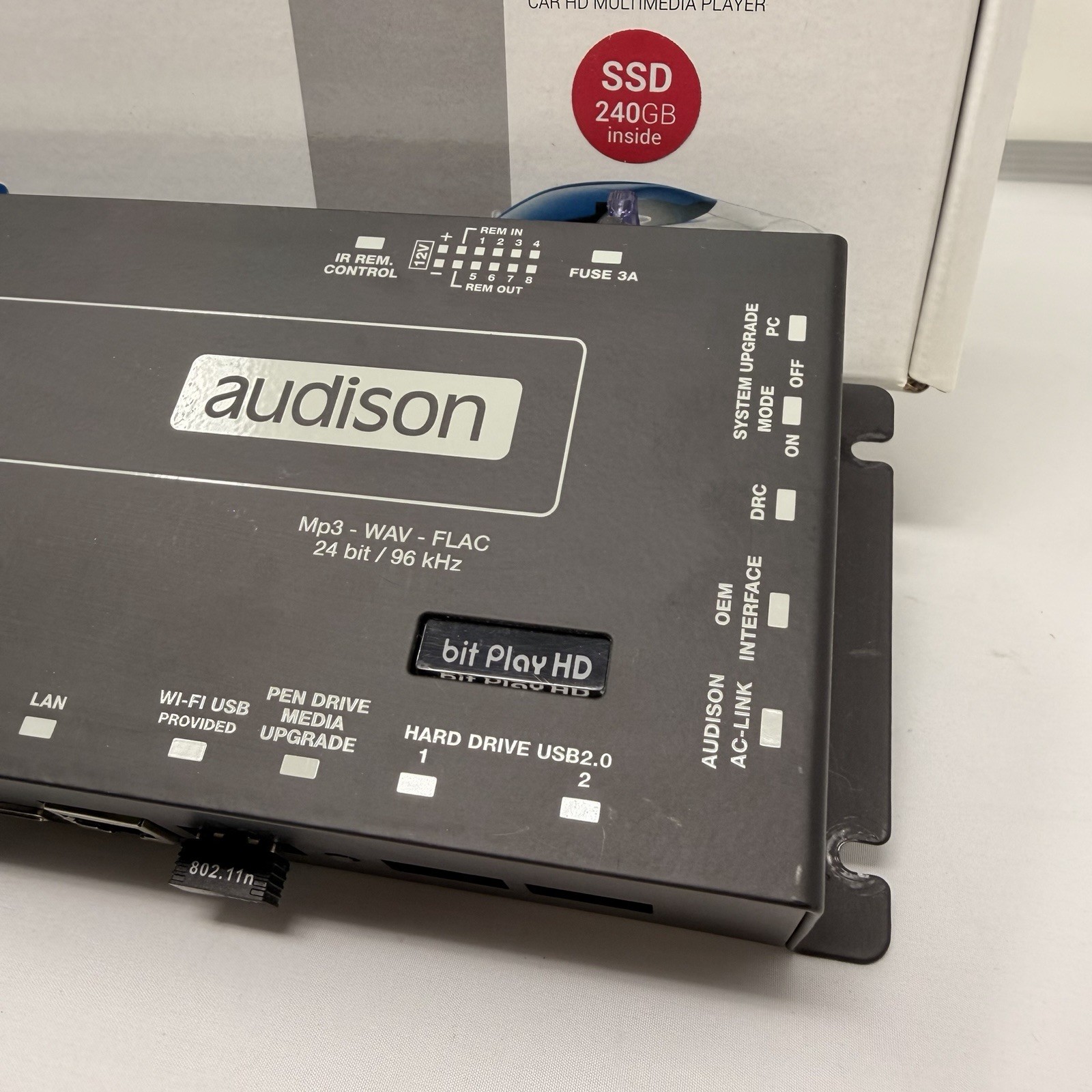 Audison Bit Play HD w/ 240gb SSD - Multimedia Player - Complete & Tested