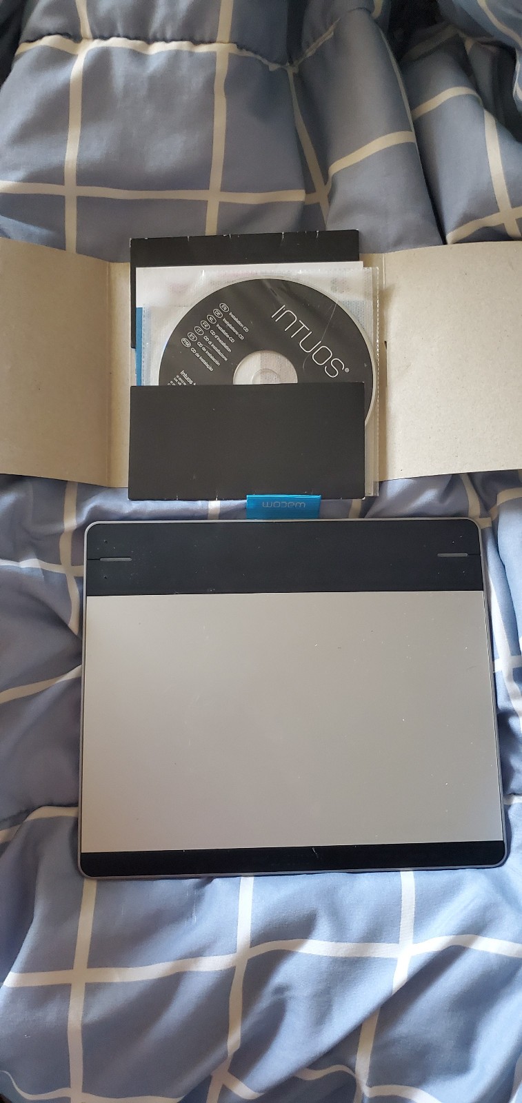 Wacom Intuos Creative Pen & Touch Small Tablet - Silver (CTH-480S)