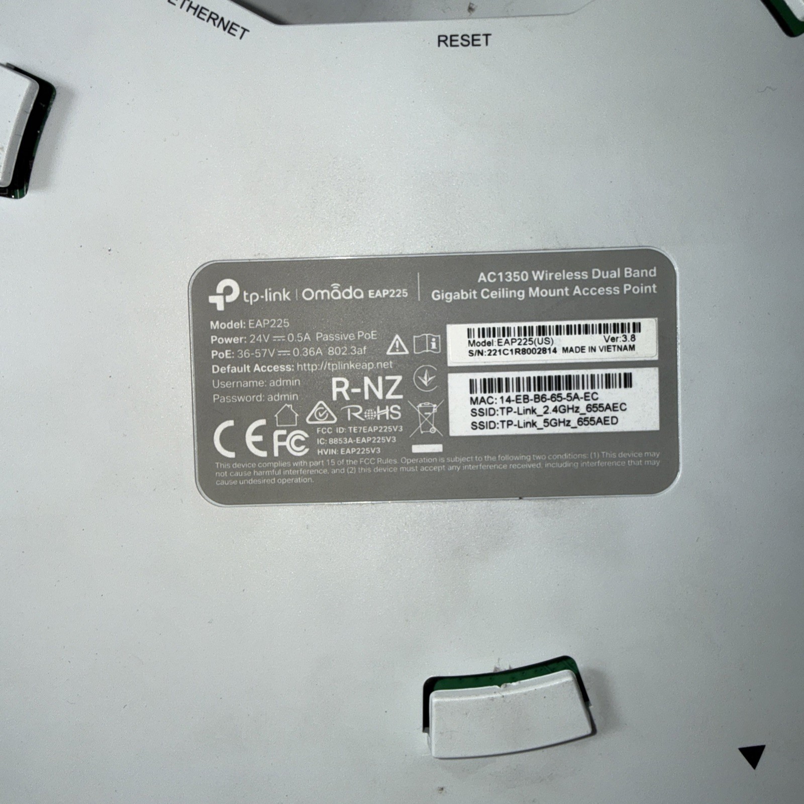 TP-Link EAP225 Omada AC1350 Wireless MU-MIMO Gigabit Ceiling Mount Access Point
