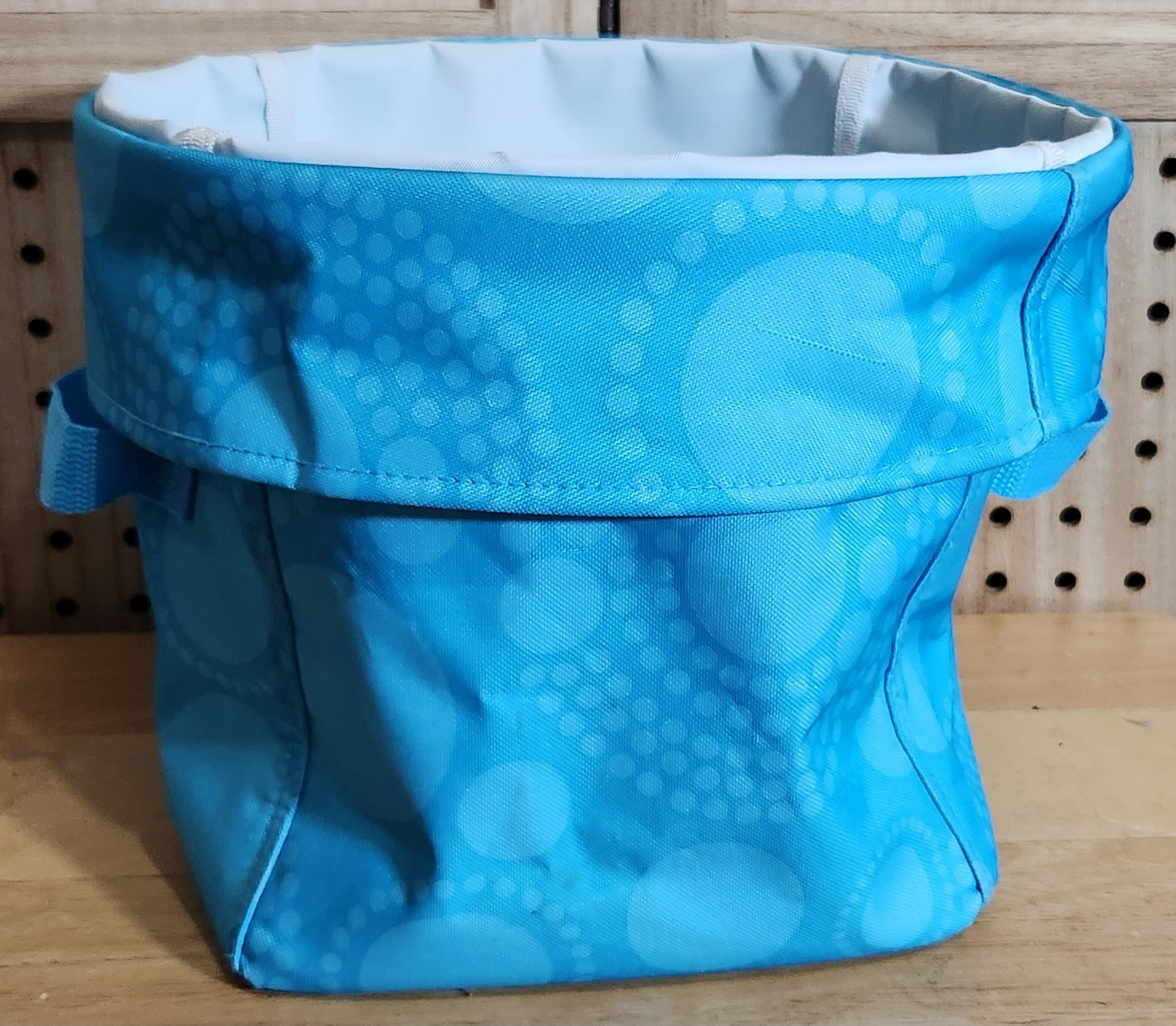 31 Thirty One 9" Large Round Utility Collapsible Bin Aqua Circle Spirals Blue