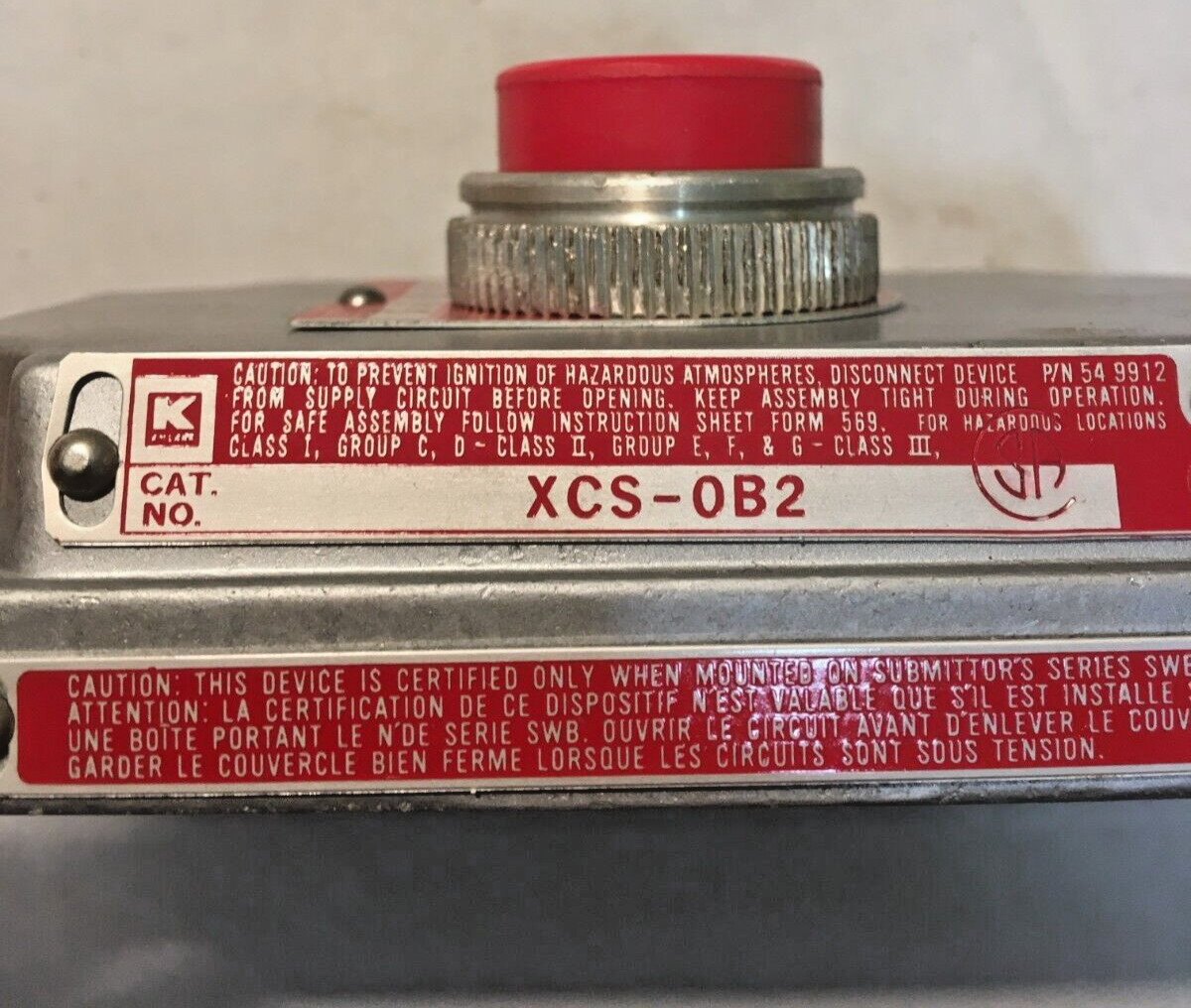 Killark XCS-OB2 Single Pushbutton Cover Assembly with Device Hazardous Locations