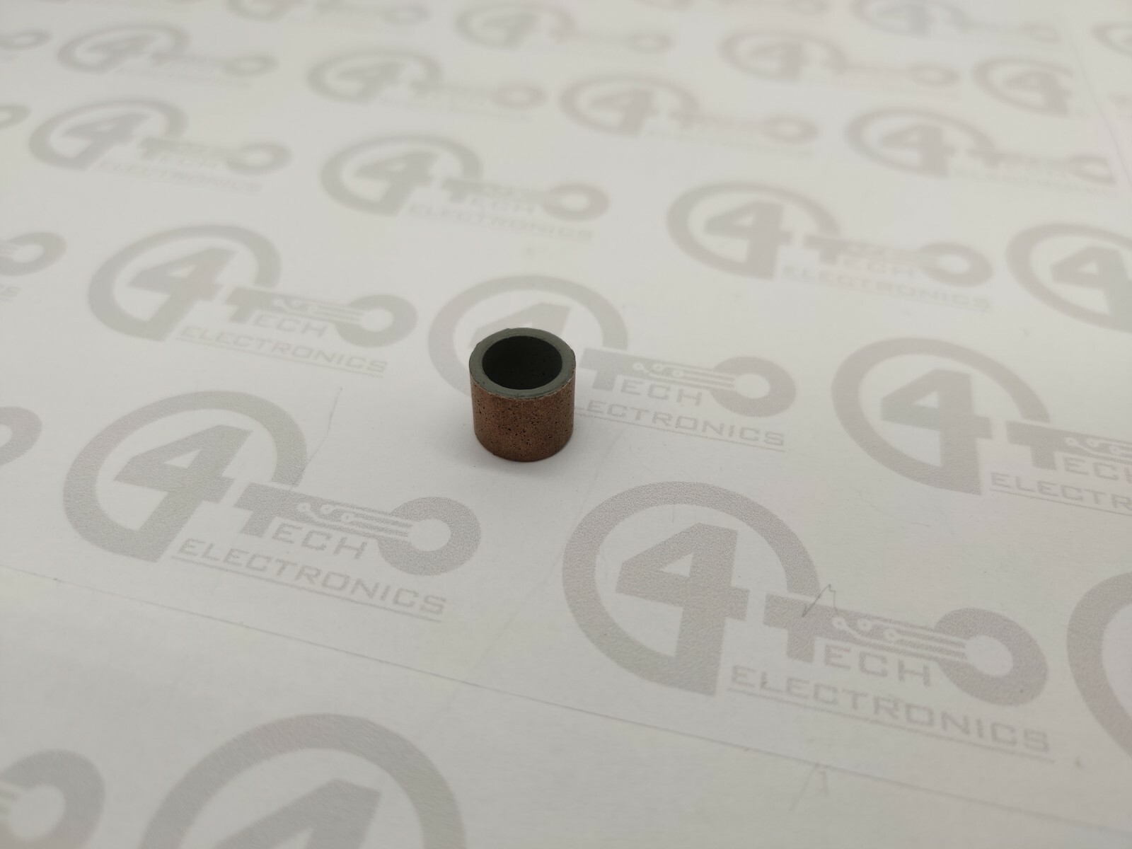 Universal Instruments Bearing Sleeve 11930003 Pack Of 20