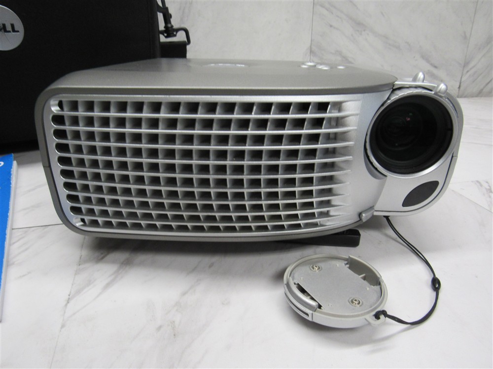 Dell 1201MP Projector 1055 Hours on Lamp Tested & Working - Includes Bag!