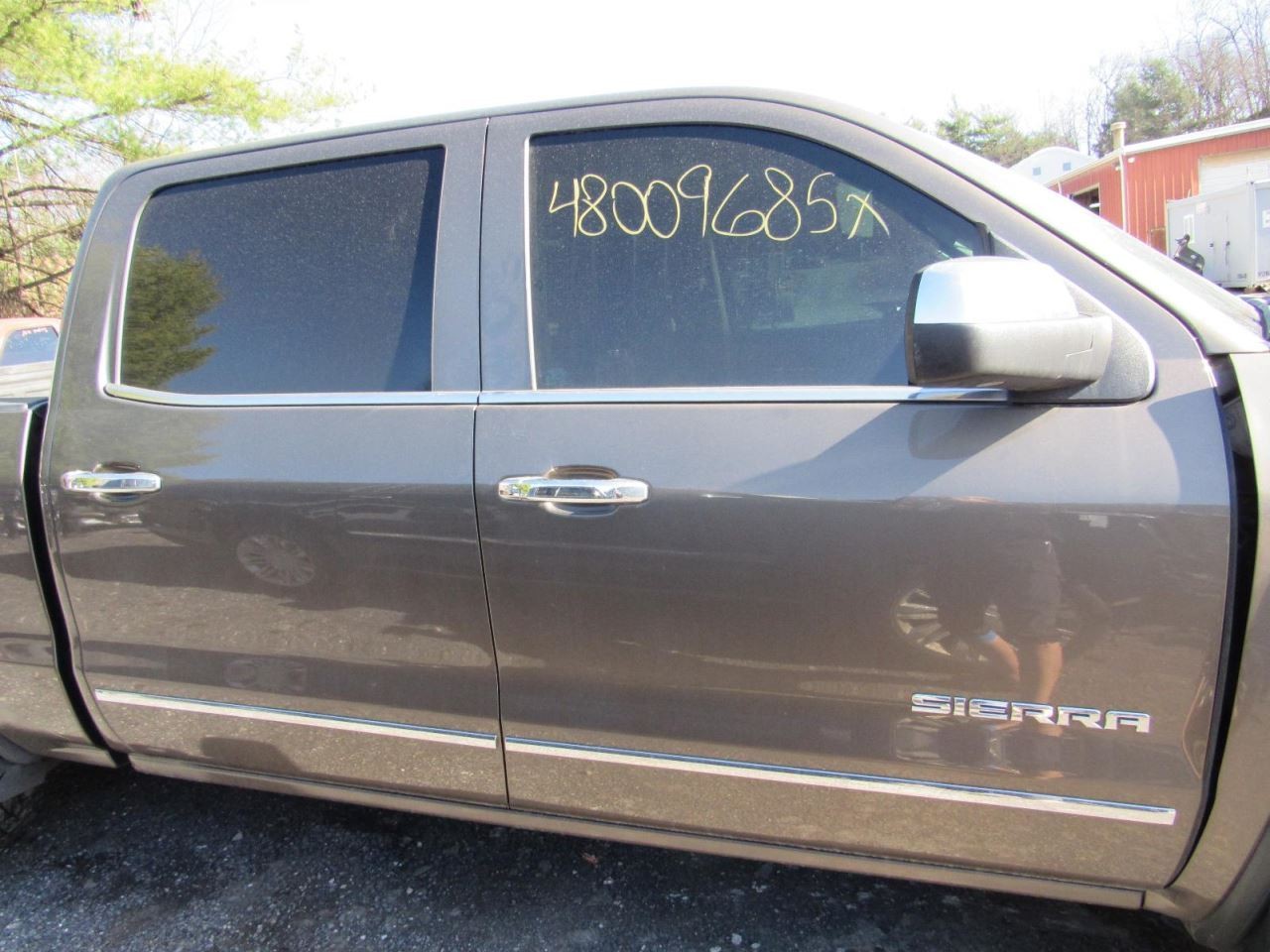 SIERRA150 2015 Glove Box 1035559