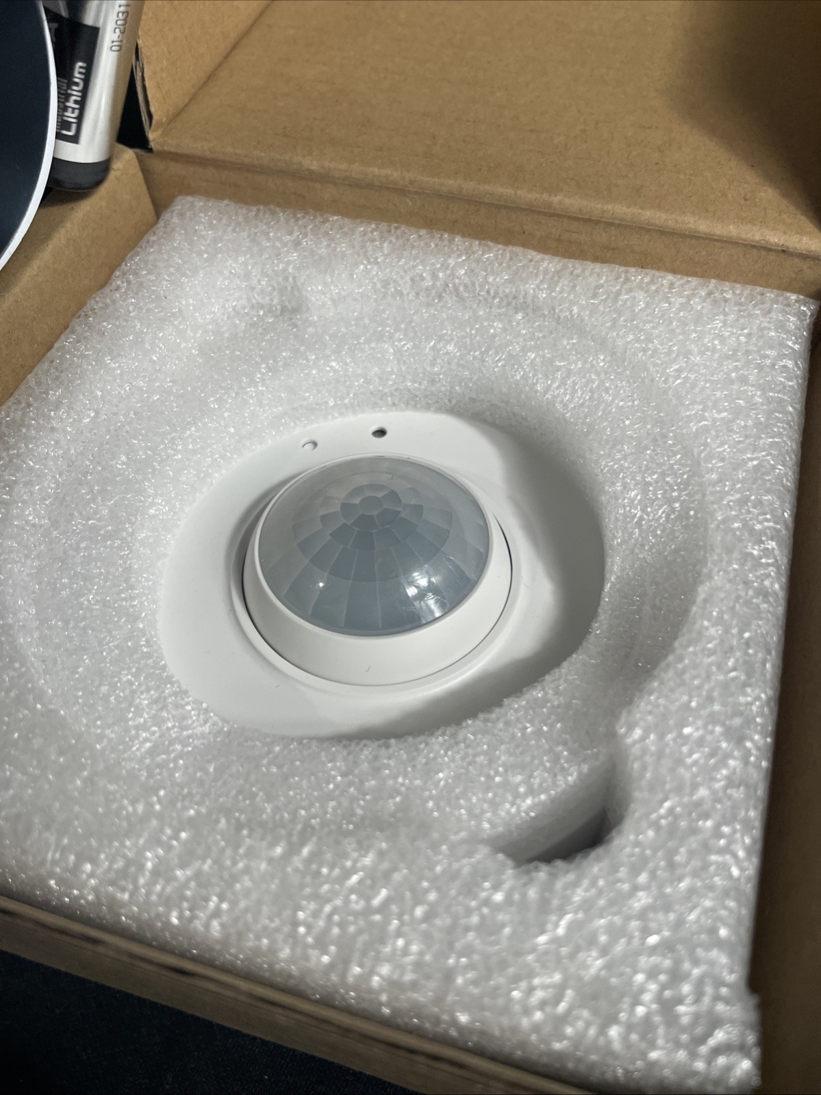 Yealink RoomSensor Wireless Occupancy Sensor Open Box