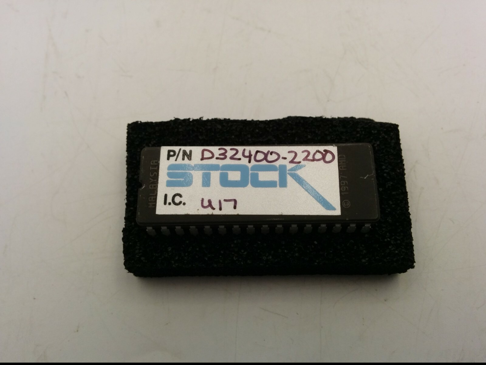 STOCK D32400-2200 PROGRAM CHIP, I.C. U17, NNB