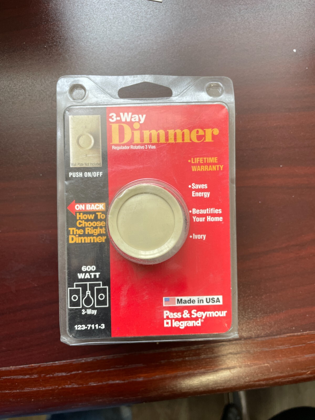 PASS & SEYMOUR 600W WHITE PUSH ON/OFF 3 WAY DIMMER 120V 123-711-3 IVERY