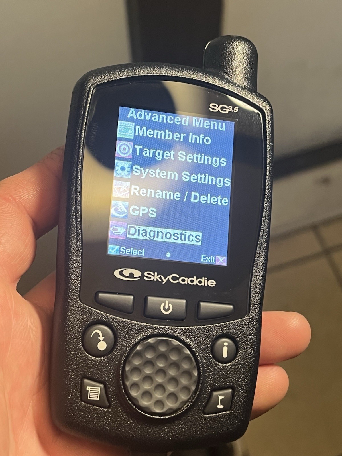 SKYCADDIE SG3.5 Golf GPS Rangefinder & Usb Adapter. Powers On