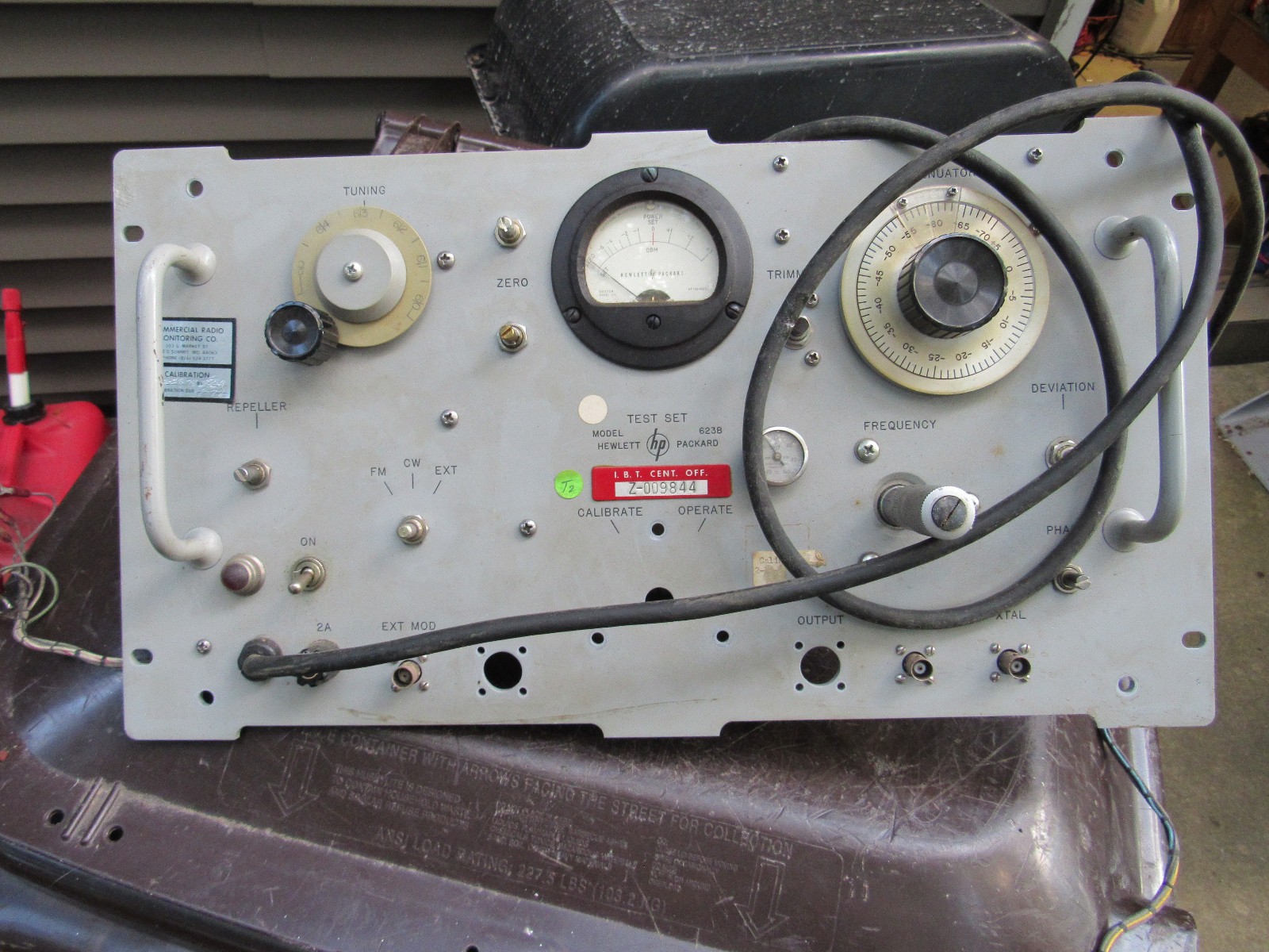 VINTAGE HP 623B FACE PLATE PARTS HAM RADIO FRANKENSTEIN LAB SCI-FI MOVIE PROP