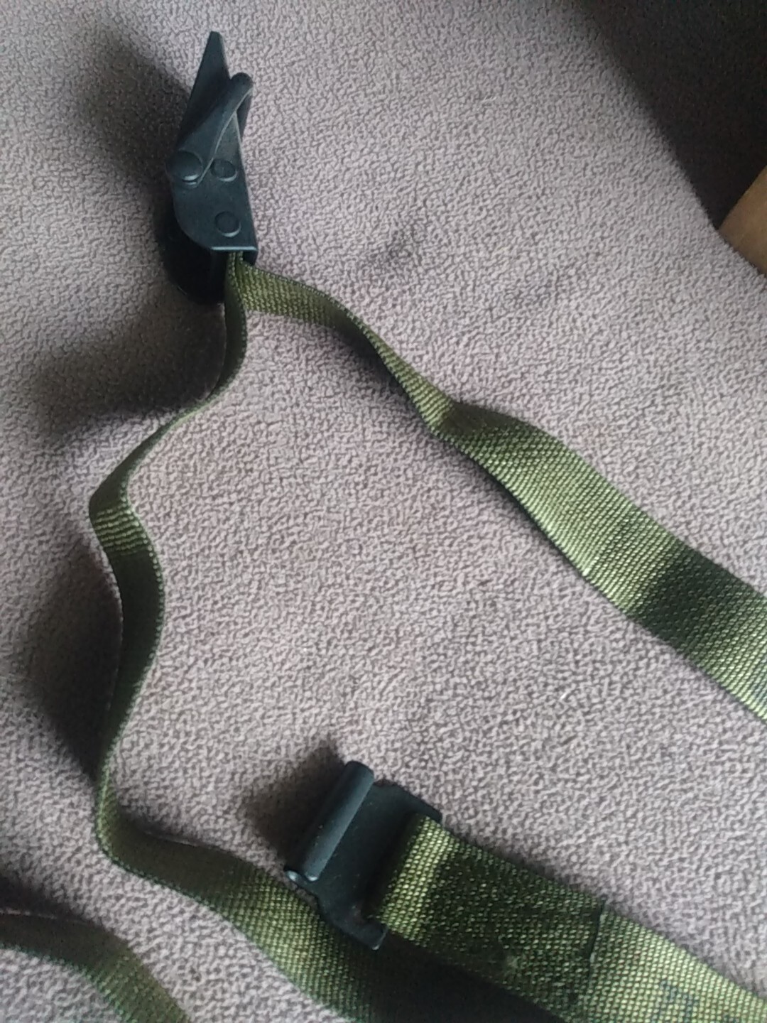 US GI Military Green Nylon Cargo Tie Down Adjustable Strap Metal Buckle 4 STRAPS