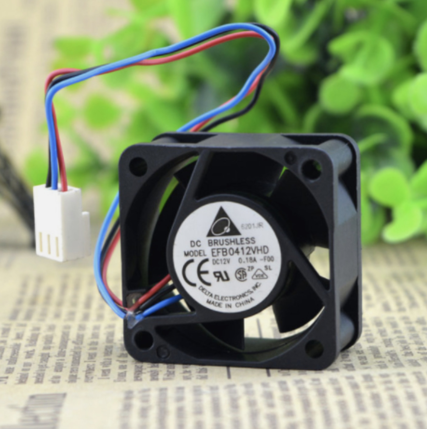 1xfor Delta EFB0412VHD F00 40x40x20mm 4020 12V 0.18A DC BRUSHLESS Fan 3pin &z