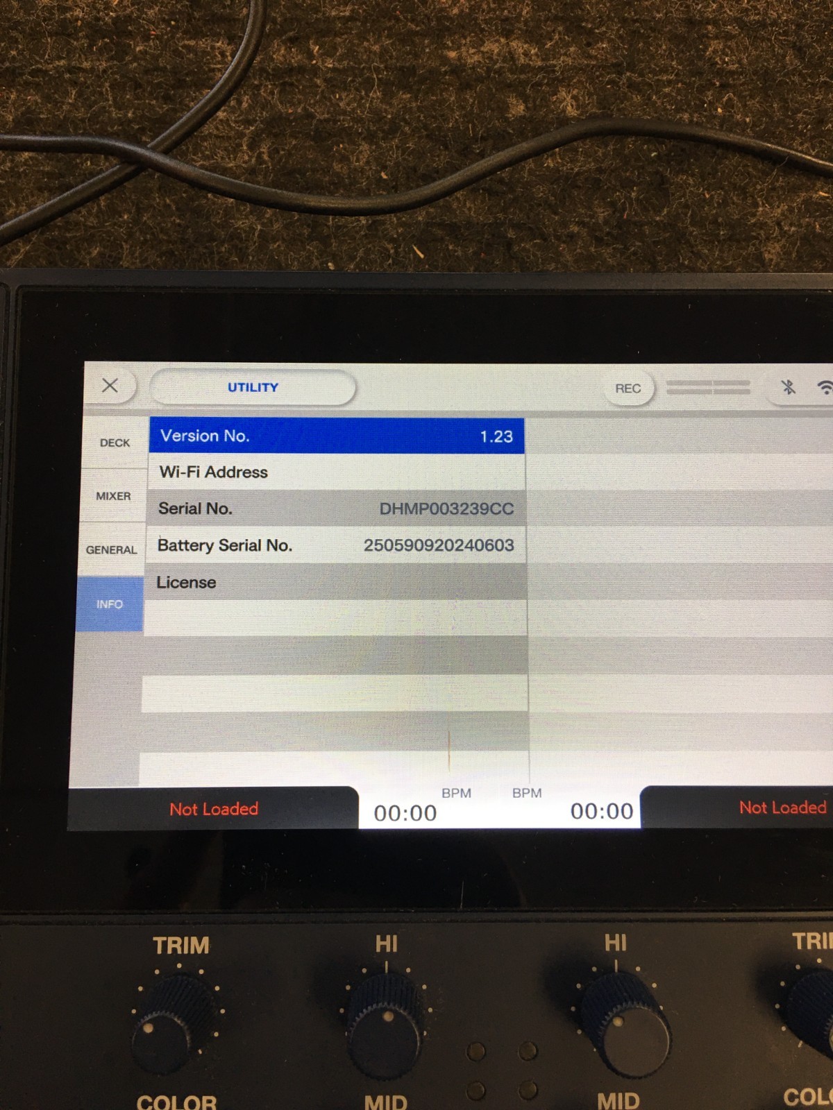 AlphaTheta OMNIS-DUO 2-Deck Battery Powered DJ Controller/Player w/Bluetooth
