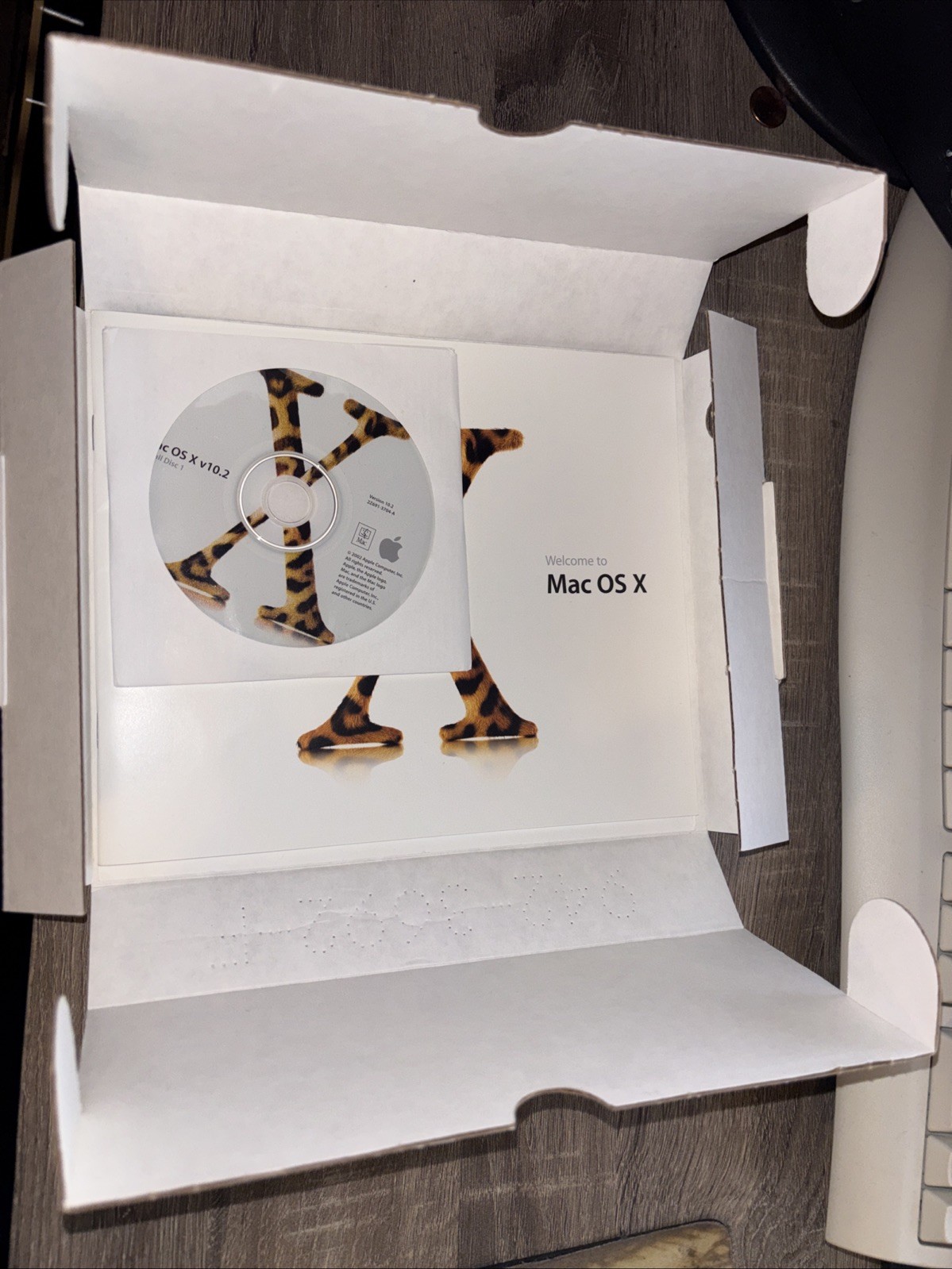 Mac OS x 10.2 Jaguar Retail Big Box Release