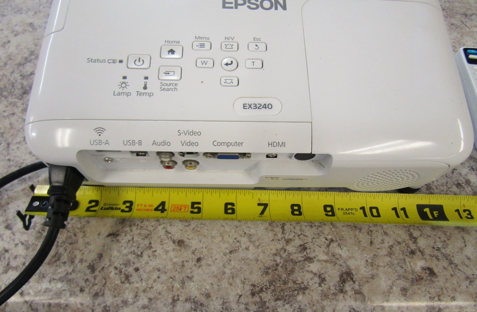 Epson H719A (EX3240) LCD Projector w/ remote - Tested Working