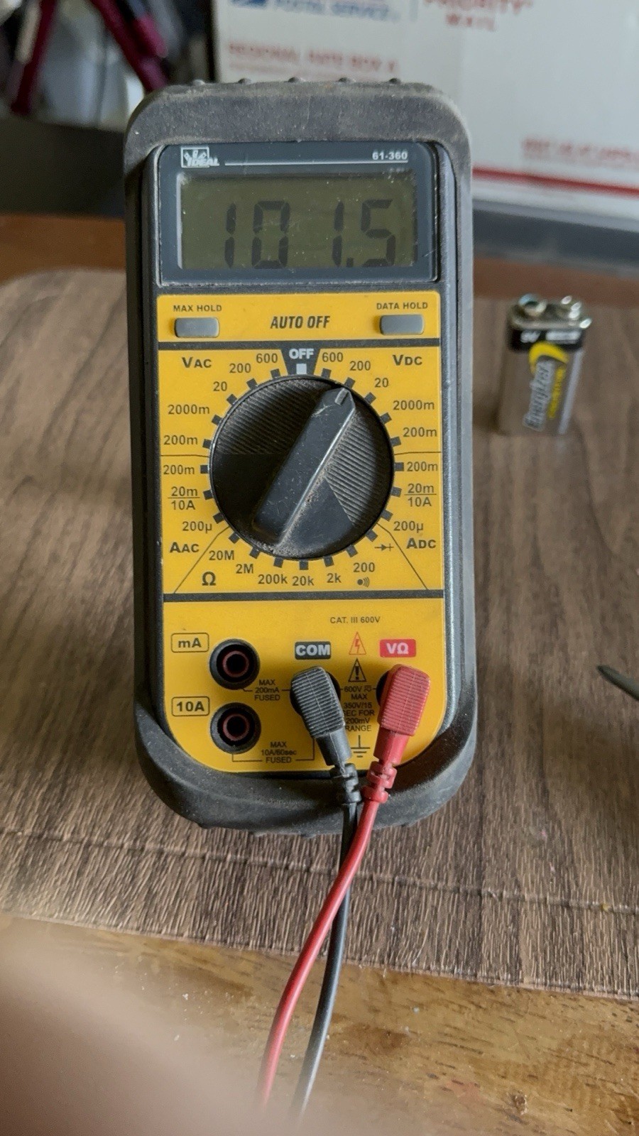Ideal Multimeter Model 61-360 Contractor-Grade Digital Display Missing 1 Line.