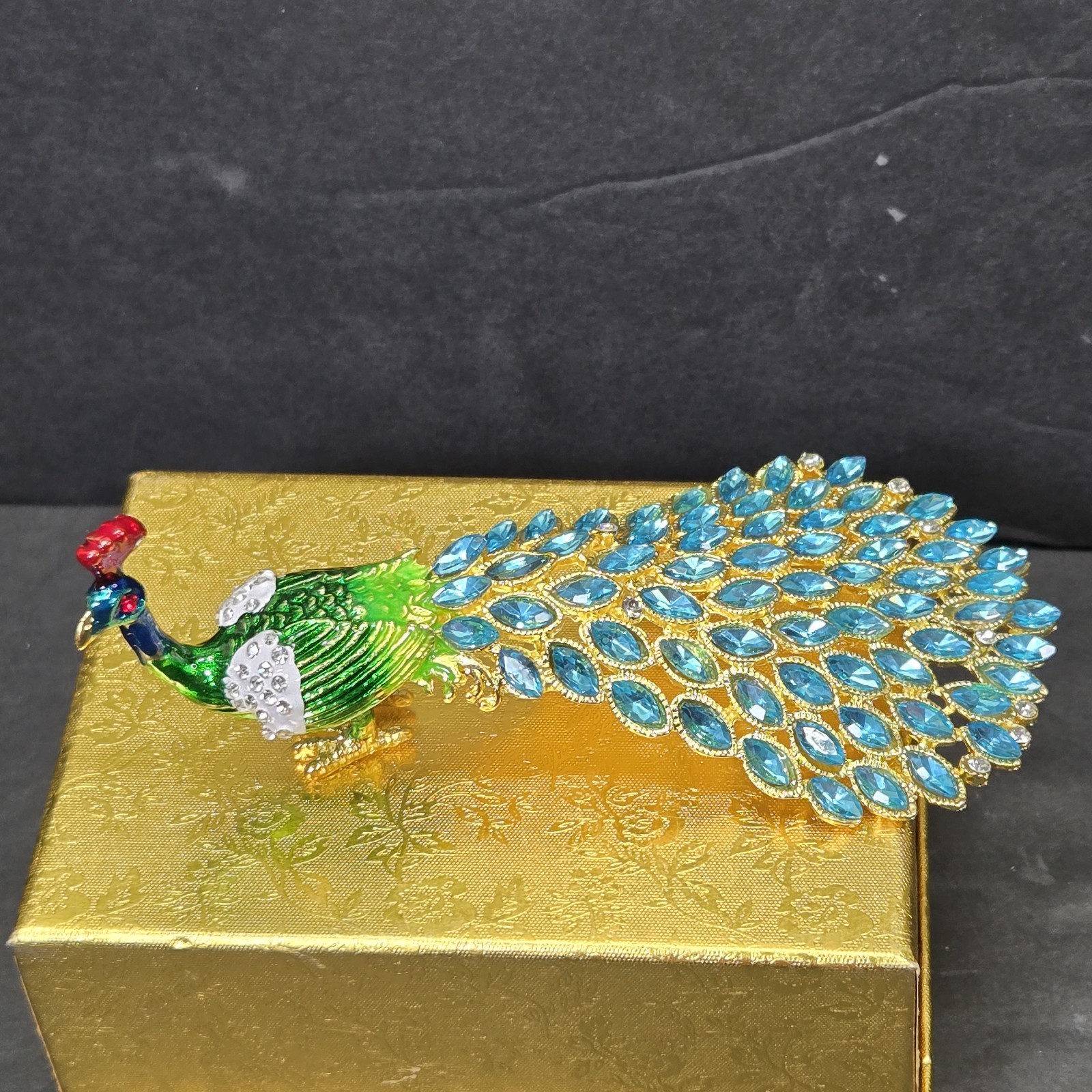 NEW IN BOX! Beautiful Enameled Hinged Rhinestones Peacock Figurine Trinket Box