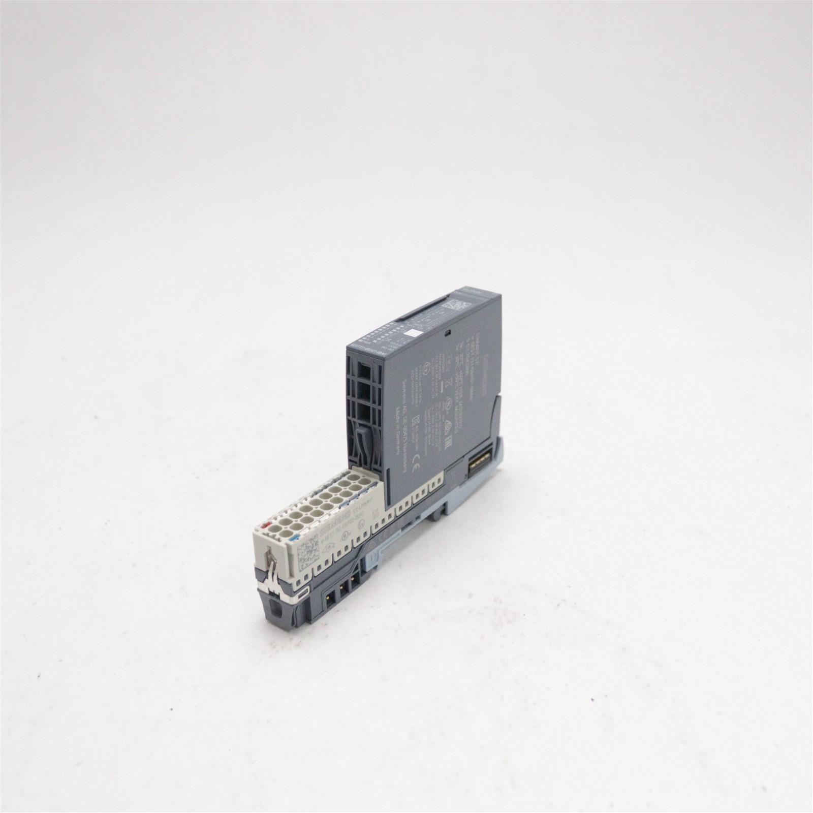 SIEMENS DIGITAL OUTPUT MODULE 6ES7 131-6BH01-0BA0 6ES7 193-6BP00-0DA0