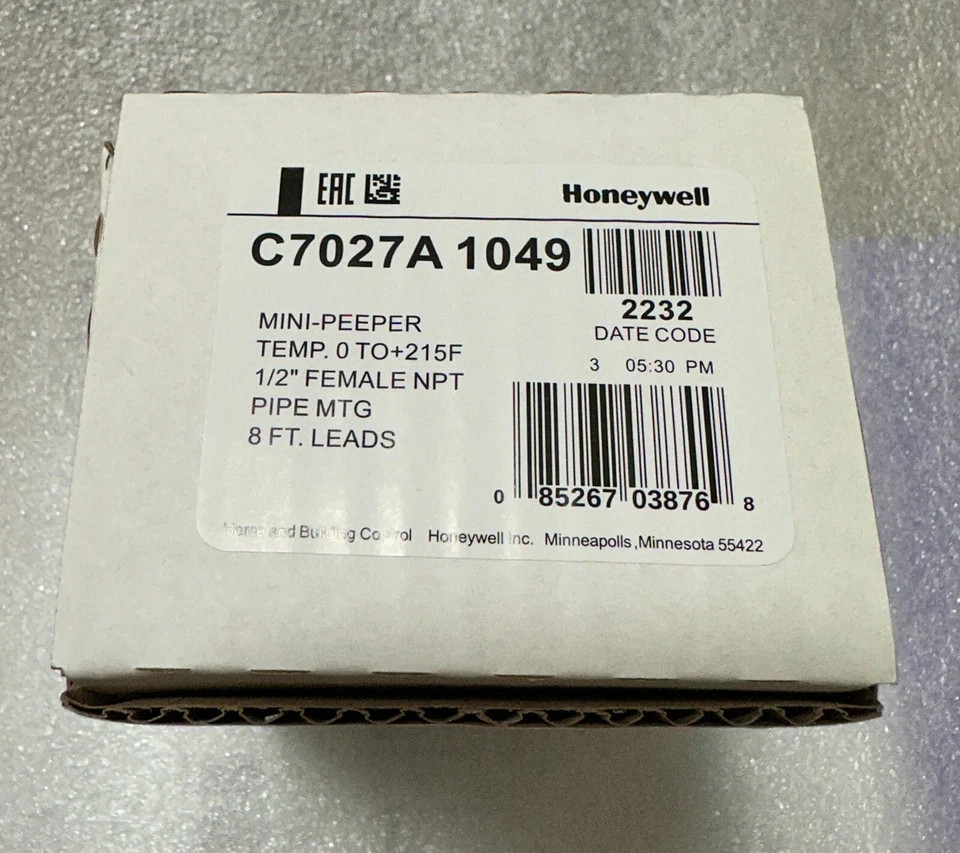 One Honeywell C7027A1049 C7027A-1049 Flame Detector Sensor Expedited Shipping