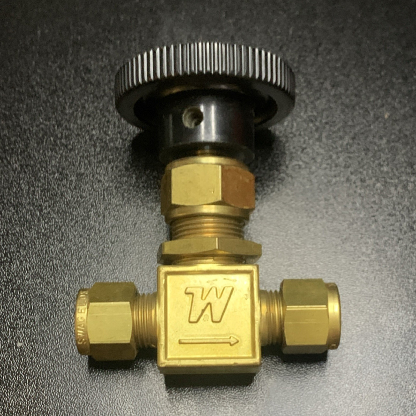 Whitney Swagelok B-1VS6 3/8” Bonnet Needle Valve Brass Compression