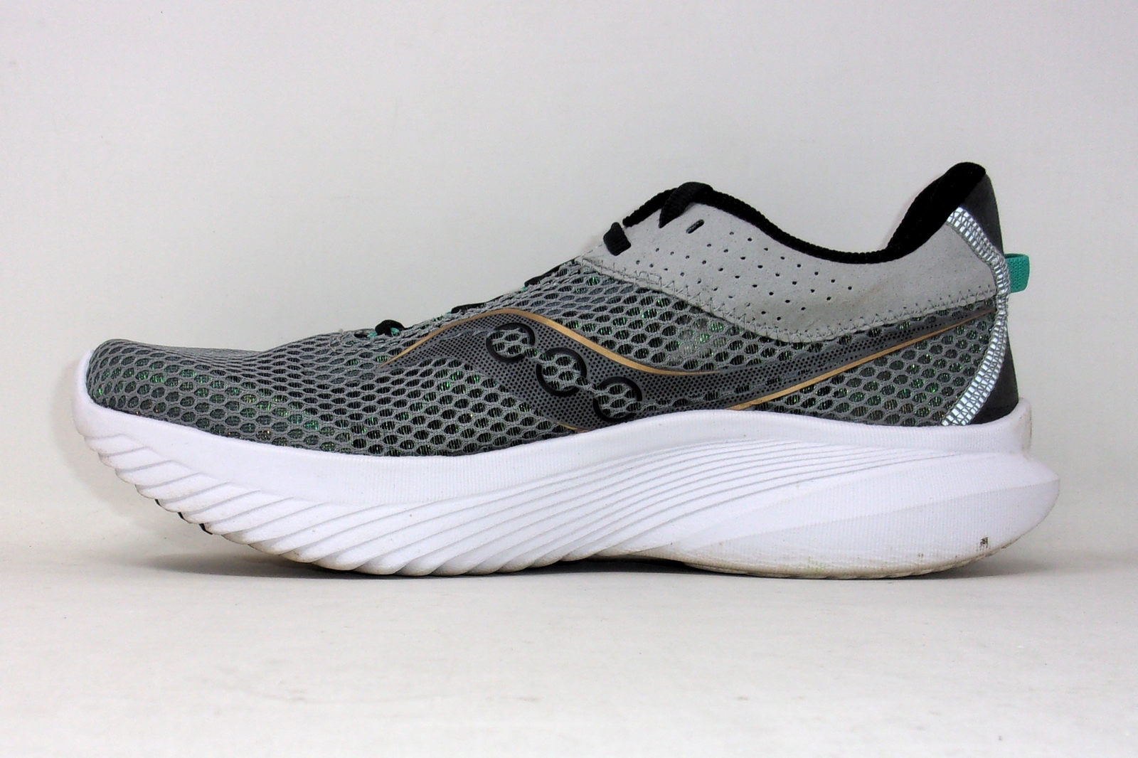 Saucony Men's Kinvara 14 Sneakers, Fossil/Palm, 8.5 US, USED