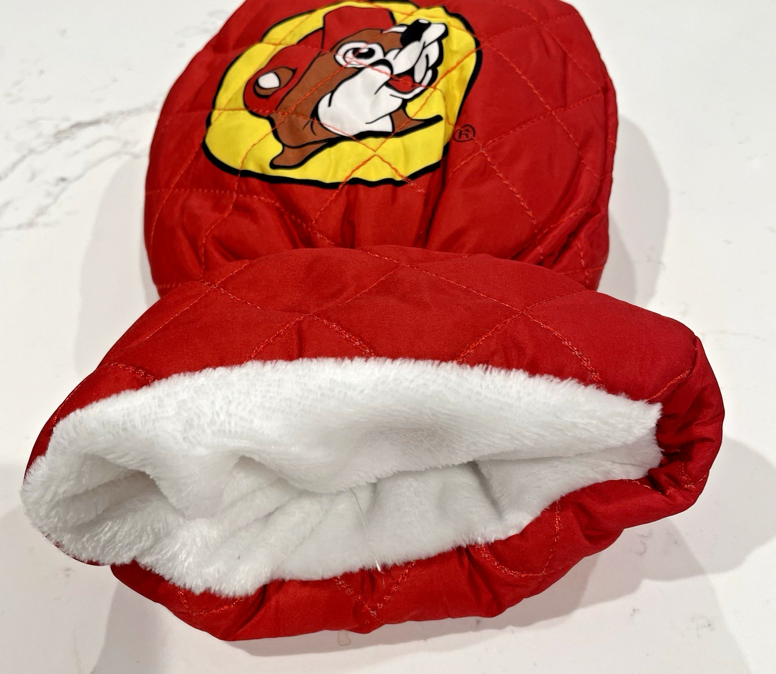Buc-ee's Ice Scraper Mitten Red Quilted Fleece Lined Beaver Logo Gift