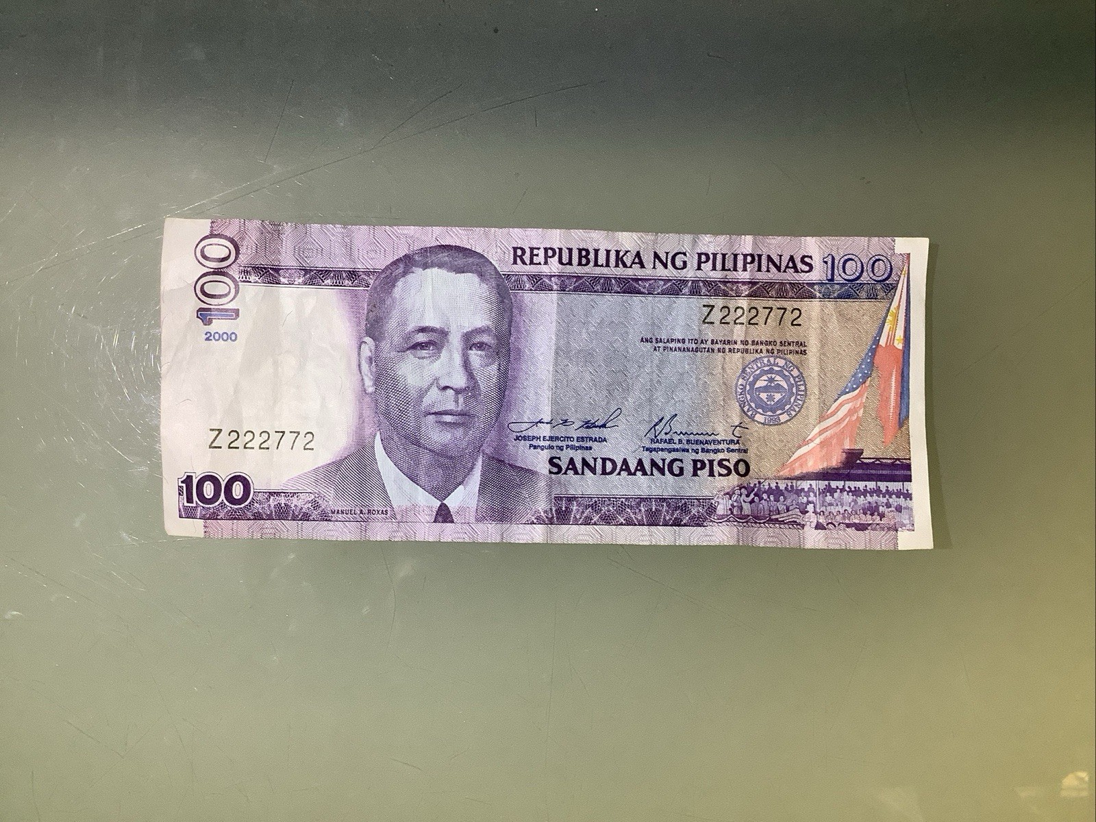 Philippines 100 Piso 2000 Circulated